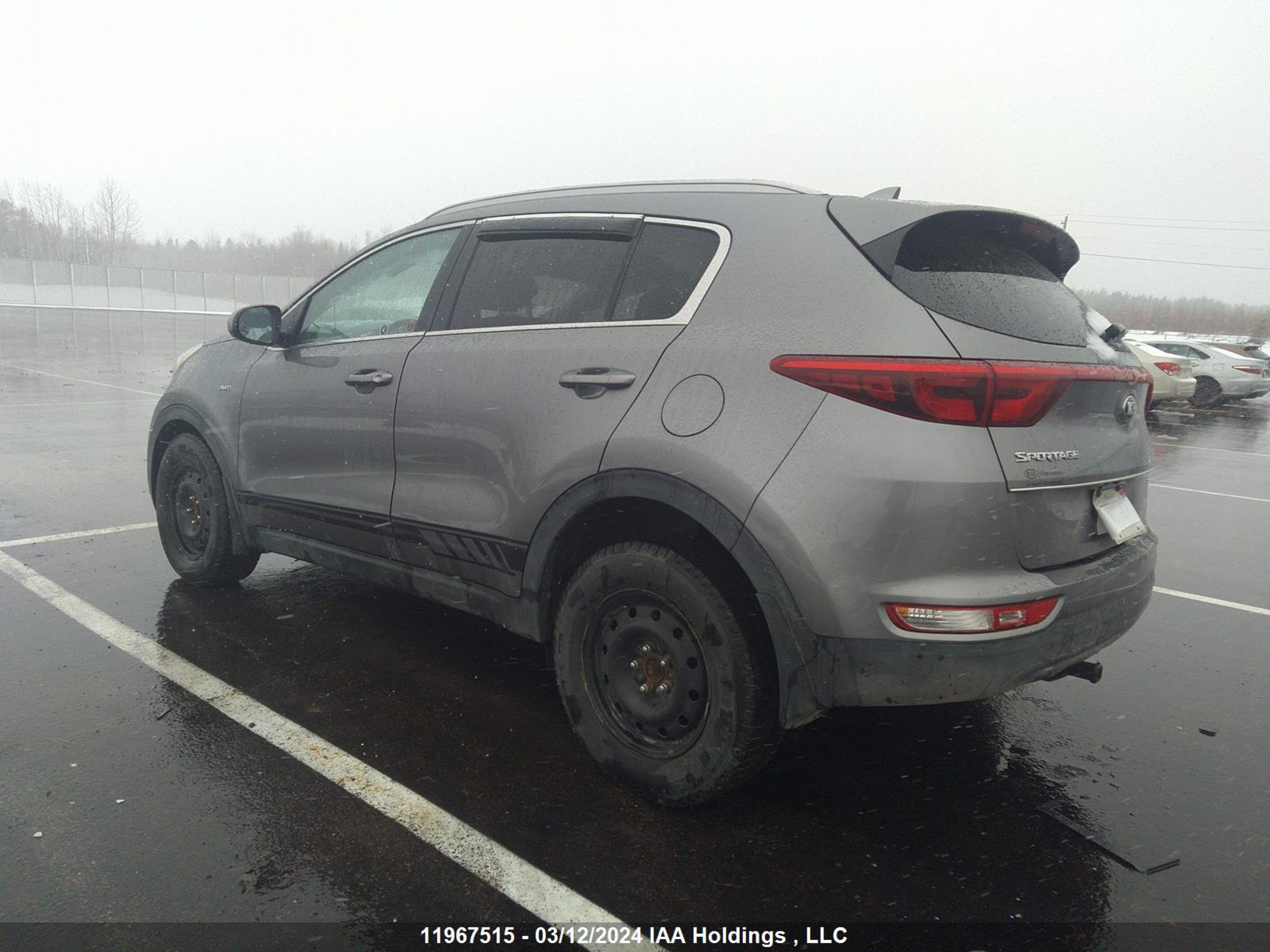 Photo 2 VIN: KNDPMCAC4H7124692 - KIA SPORTAGE 