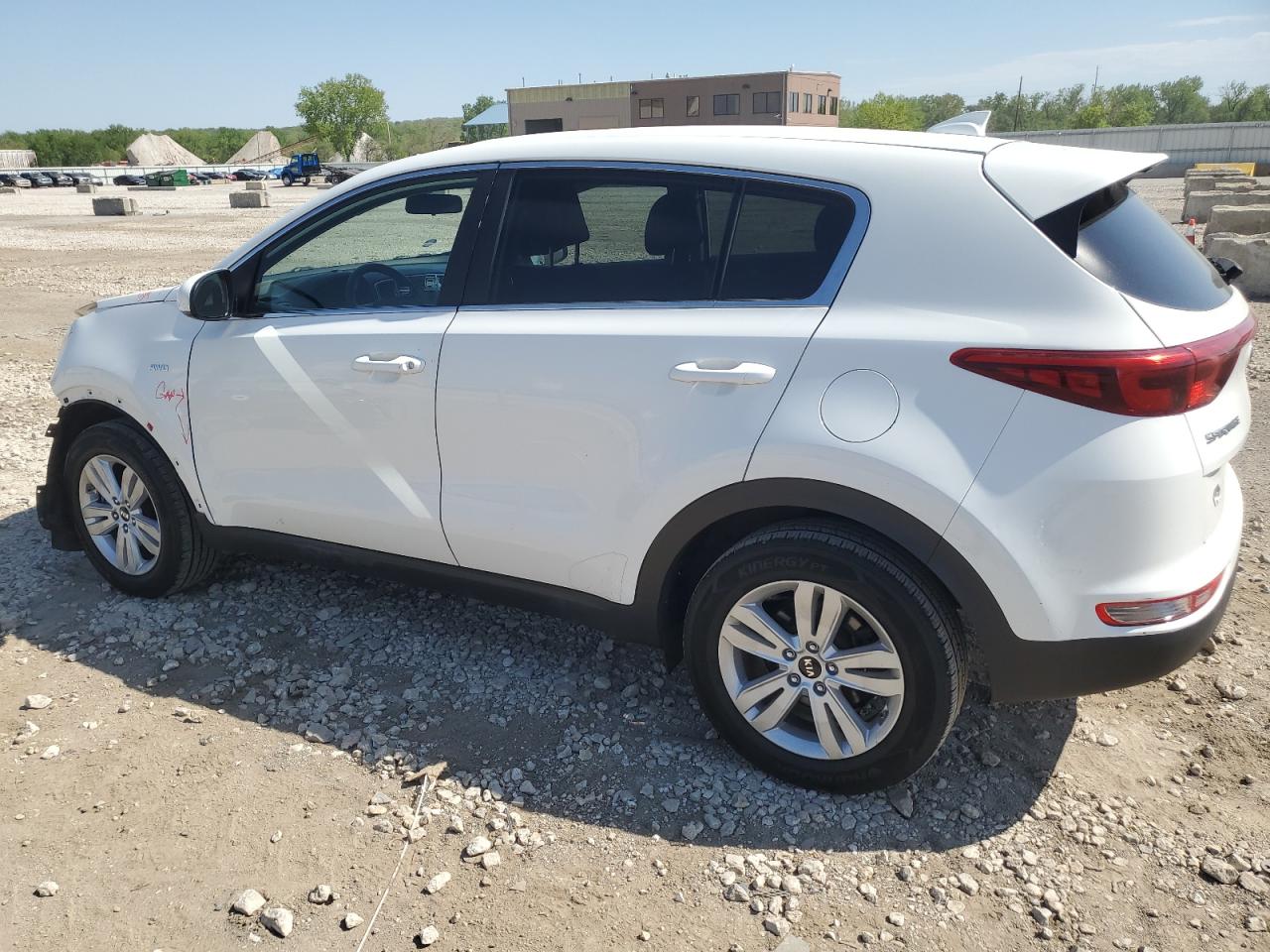 Photo 1 VIN: KNDPMCAC4J7329483 - KIA SPORTAGE 