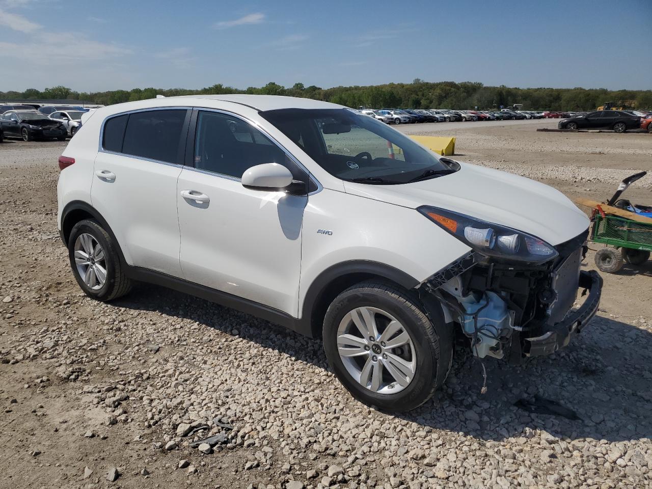 Photo 3 VIN: KNDPMCAC4J7329483 - KIA SPORTAGE 