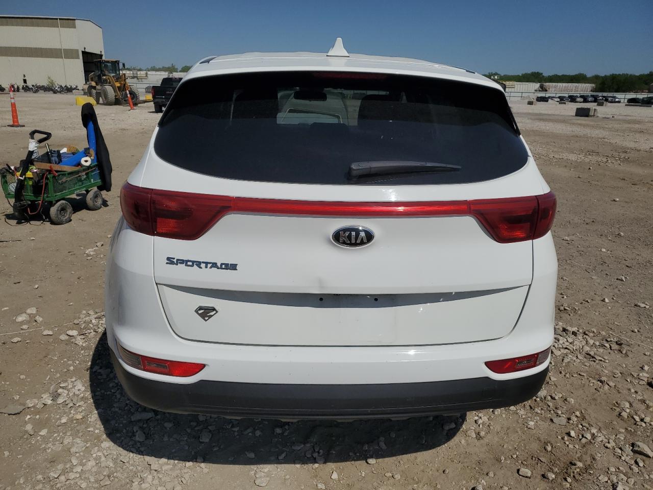 Photo 5 VIN: KNDPMCAC4J7329483 - KIA SPORTAGE 