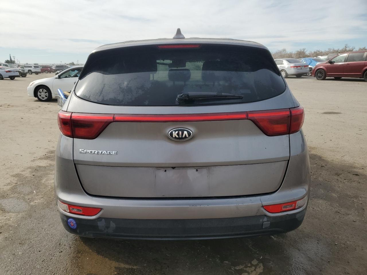 Photo 5 VIN: KNDPMCAC4J7335137 - KIA SPORTAGE 