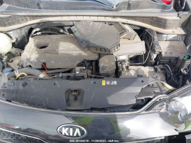 Photo 9 VIN: KNDPMCAC4J7421757 - KIA SPORTAGE 