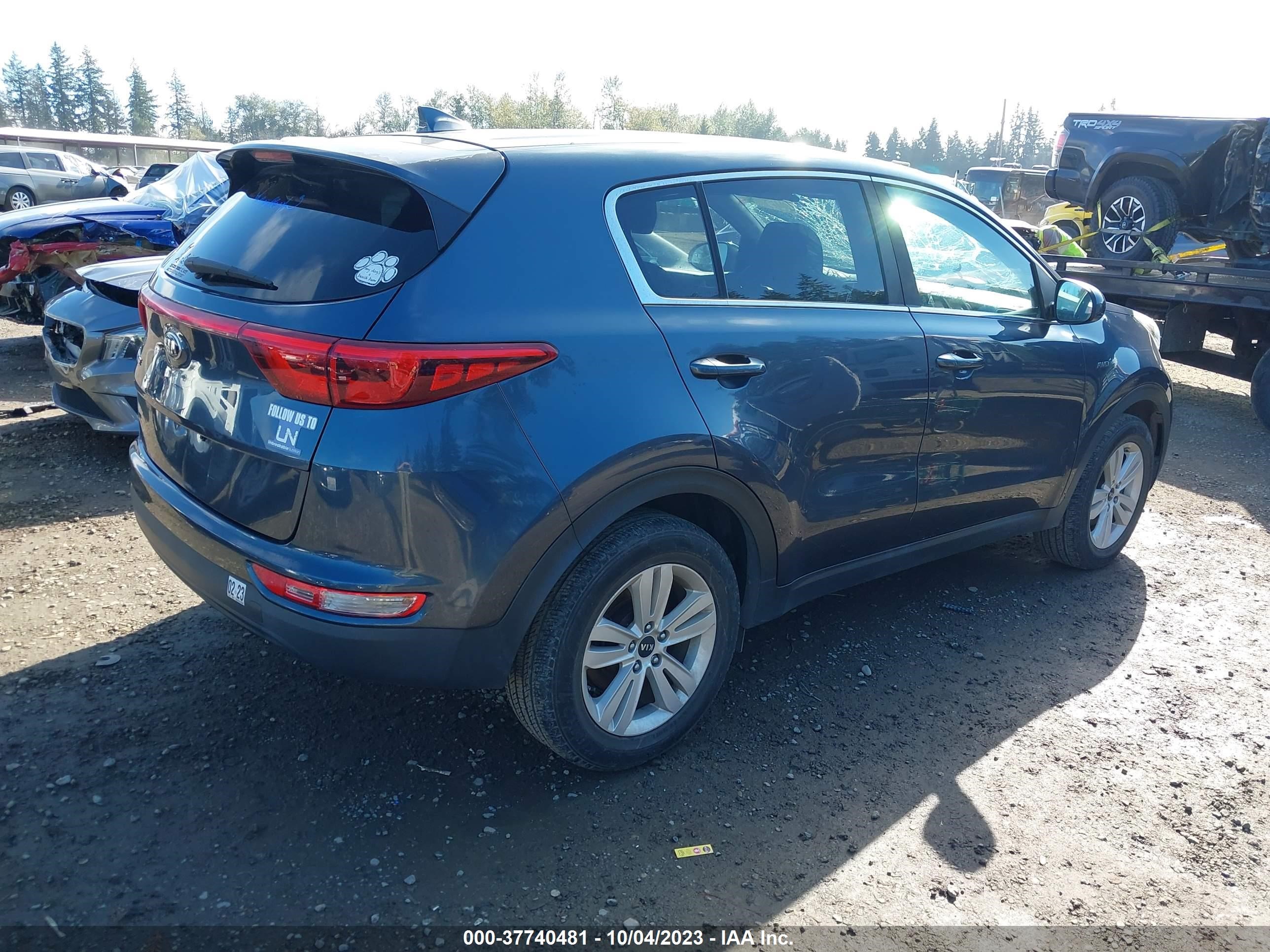 Photo 3 VIN: KNDPMCAC4J7450045 - KIA SPORTAGE 