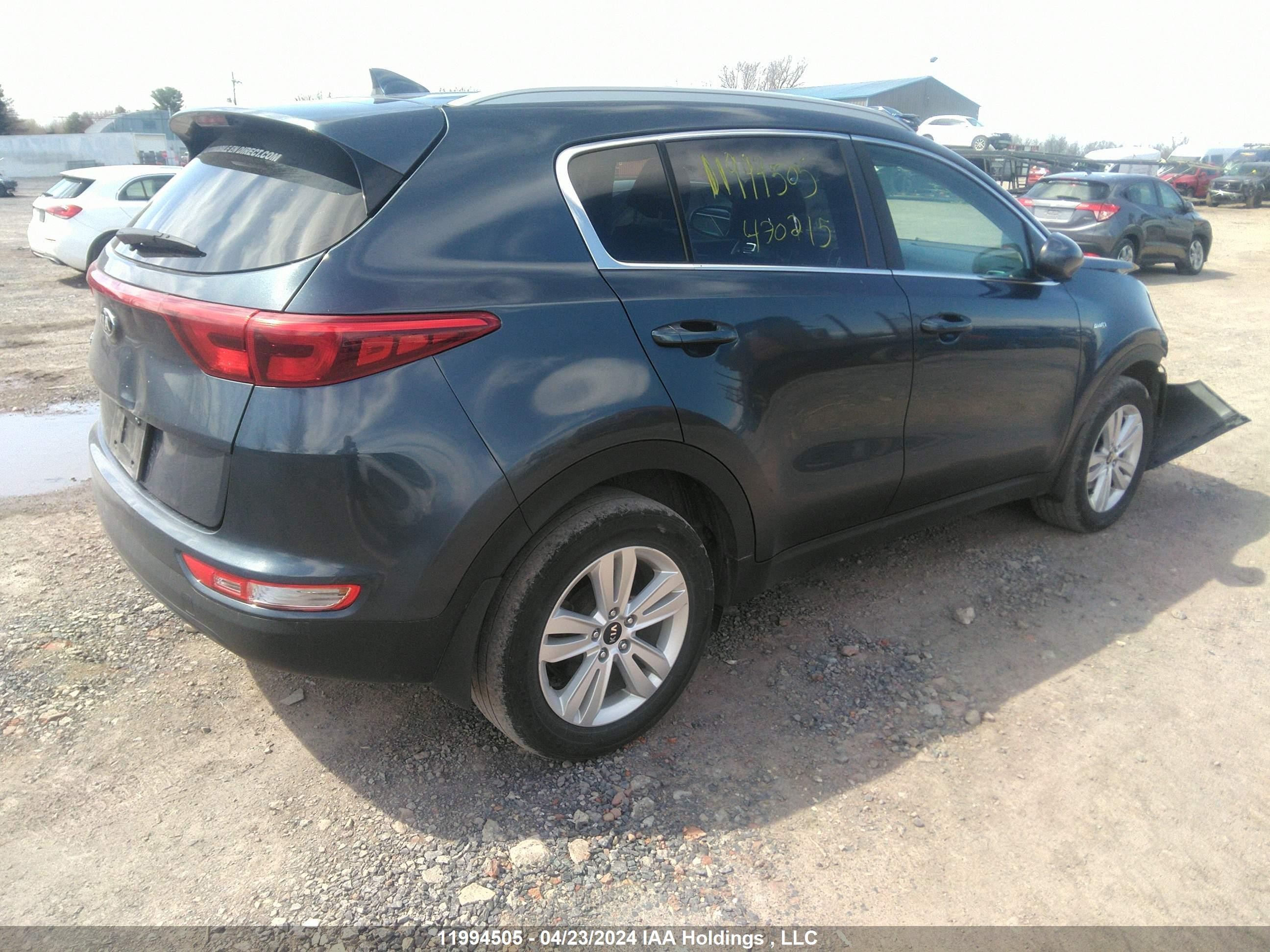 Photo 3 VIN: KNDPMCAC4J7470215 - KIA SPORTAGE 