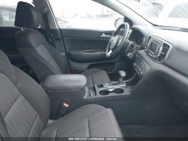 Photo 4 VIN: KNDPMCAC4K7507555 - KIA SPORTAGE 