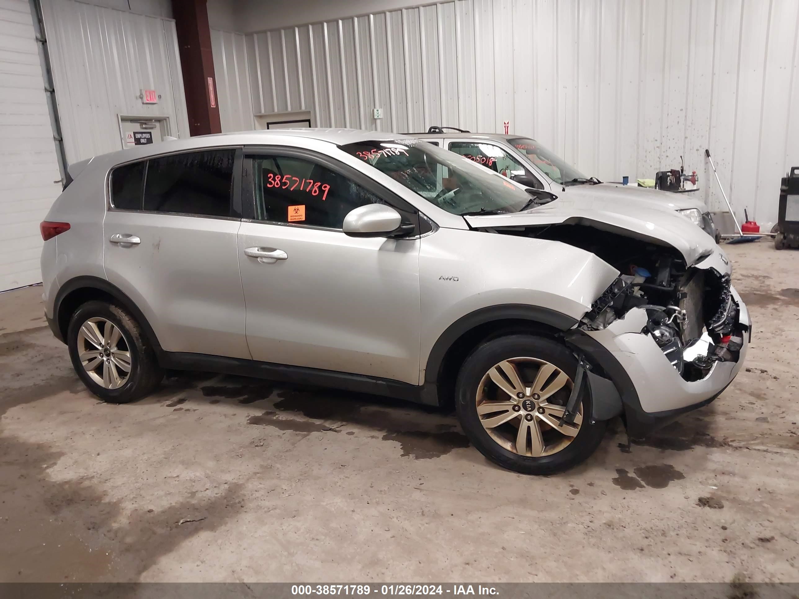 Photo 12 VIN: KNDPMCAC5H7028280 - KIA SPORTAGE 