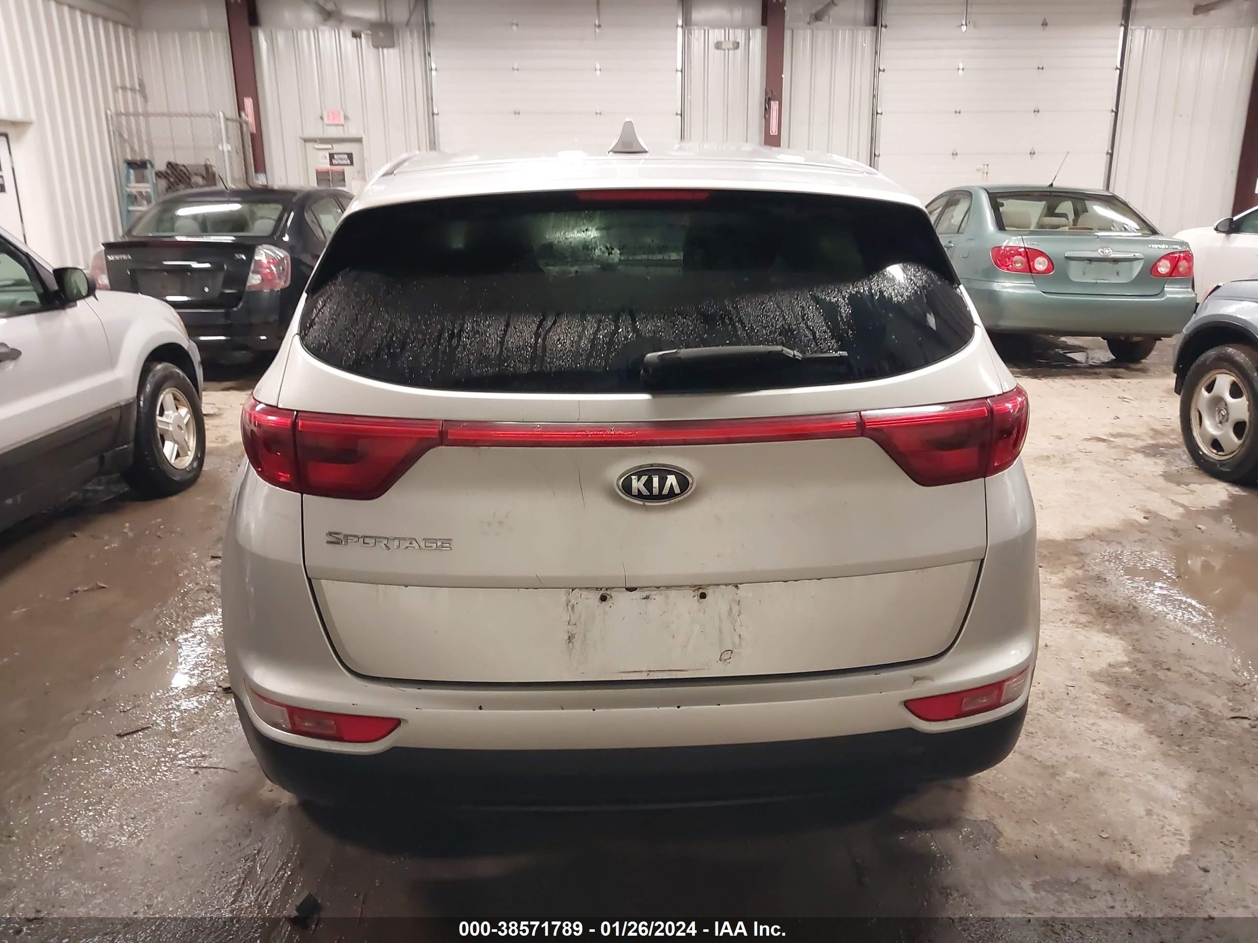 Photo 15 VIN: KNDPMCAC5H7028280 - KIA SPORTAGE 