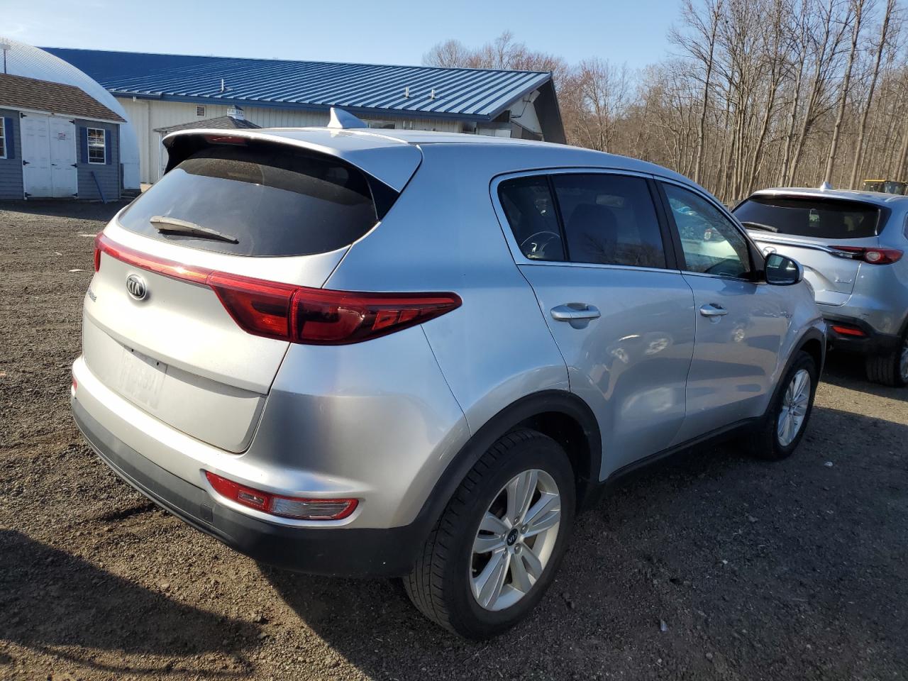 Photo 2 VIN: KNDPMCAC5J7351623 - KIA SPORTAGE 