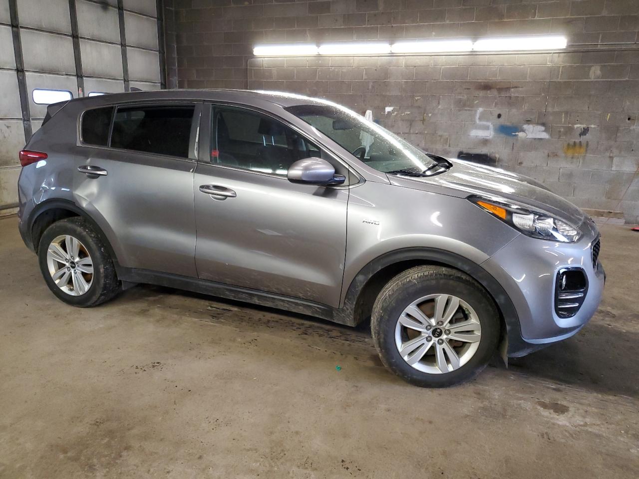 Photo 3 VIN: KNDPMCAC5J7447929 - KIA SPORTAGE 