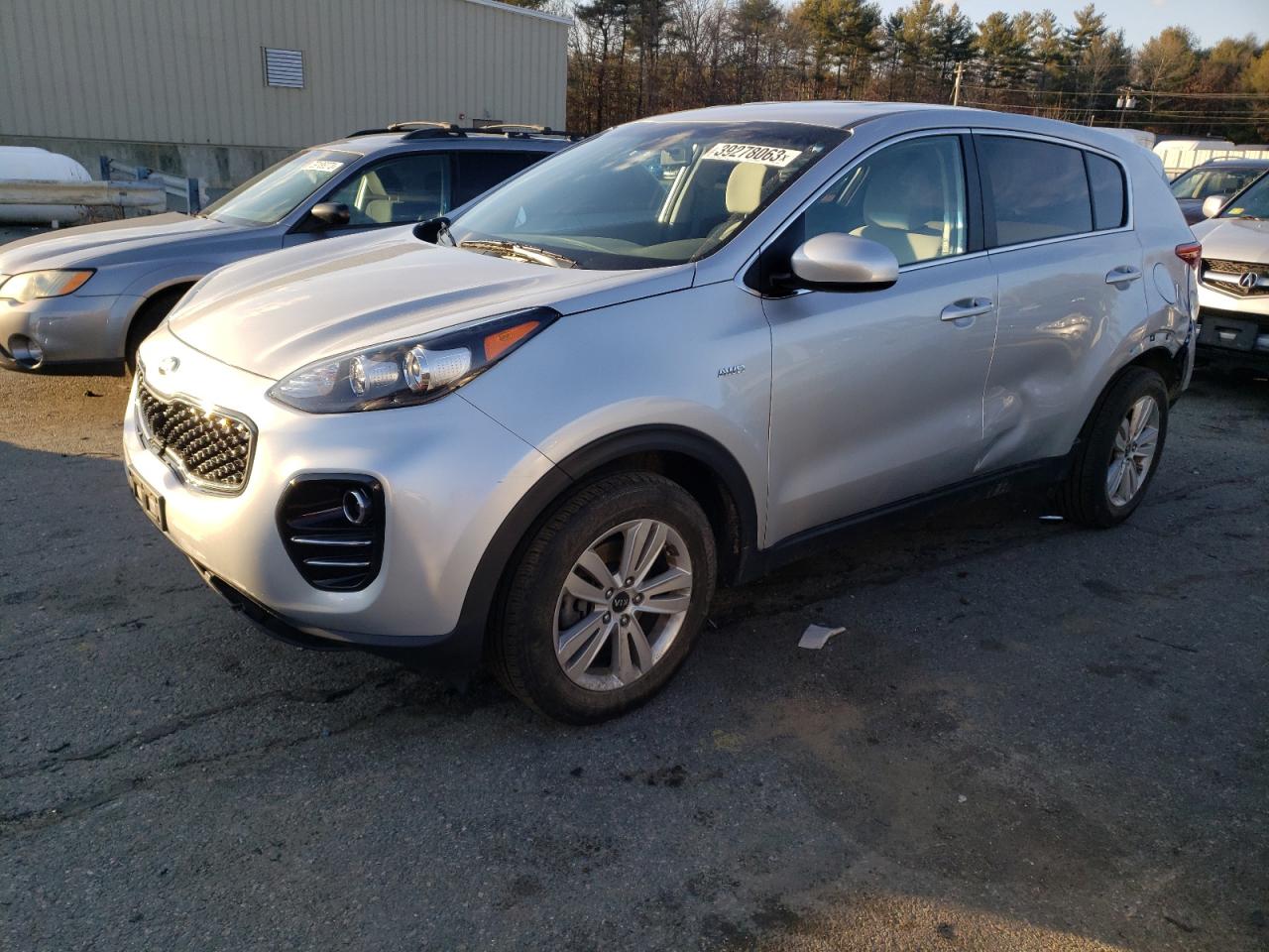 Photo 1 VIN: KNDPMCAC6J7411909 - KIA SPORTAGE 