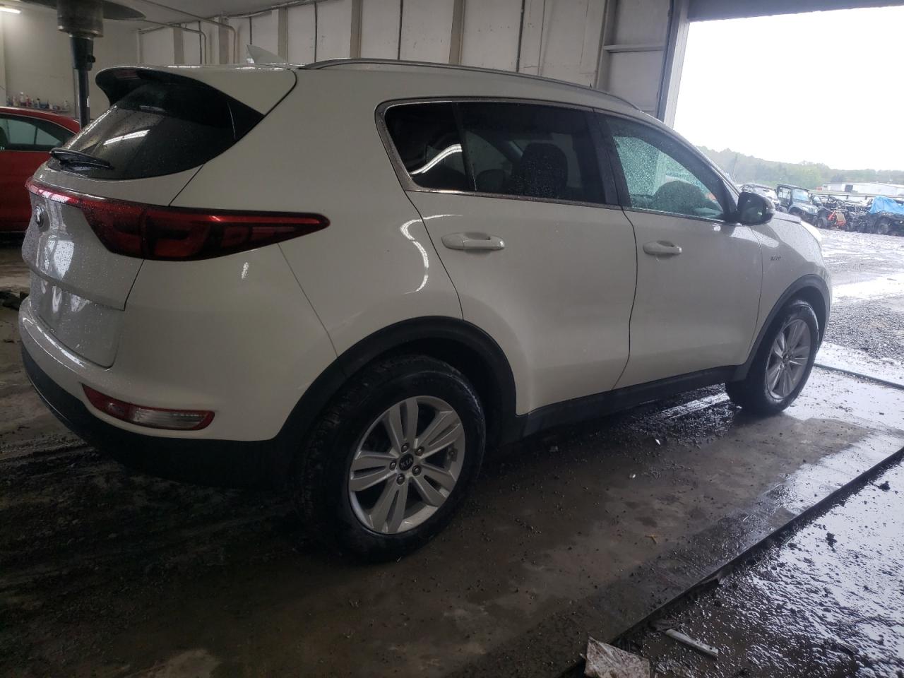 Photo 2 VIN: KNDPMCAC6J7424367 - KIA SPORTAGE 