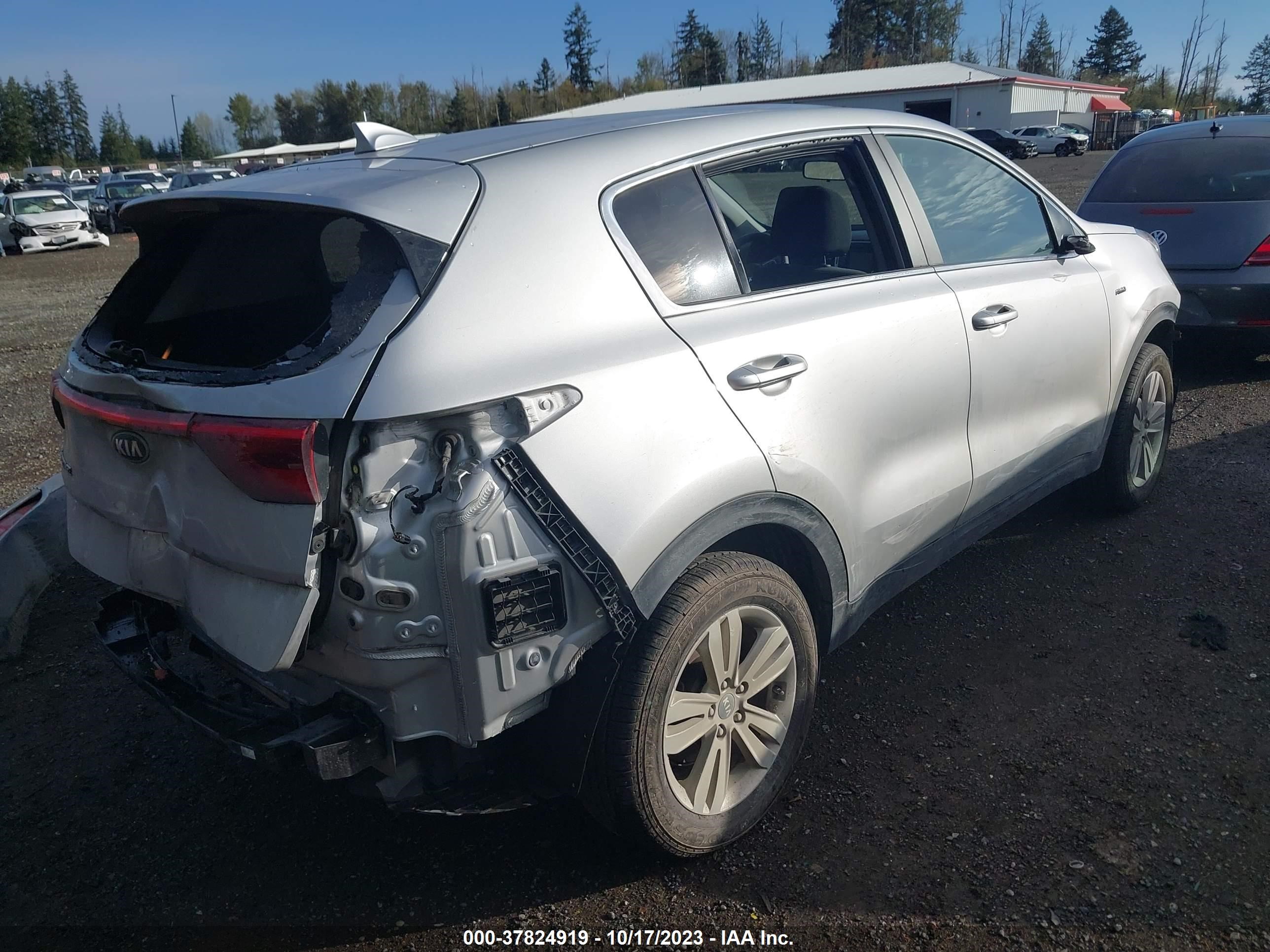 Photo 3 VIN: KNDPMCAC7K7593248 - KIA SPORTAGE 