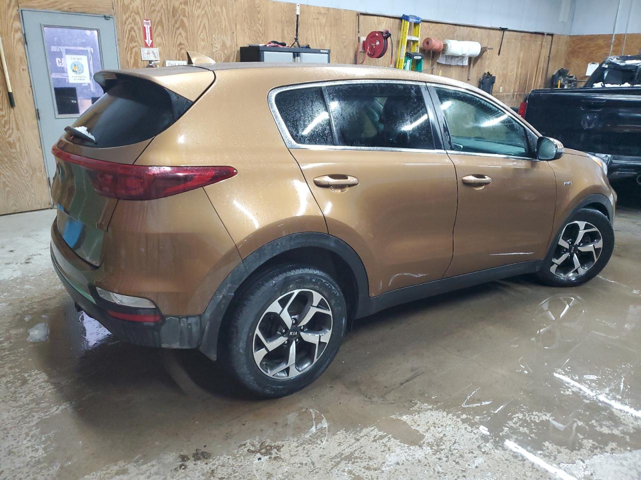 Photo 2 VIN: KNDPMCAC7L7722445 - KIA SPORTAGE 