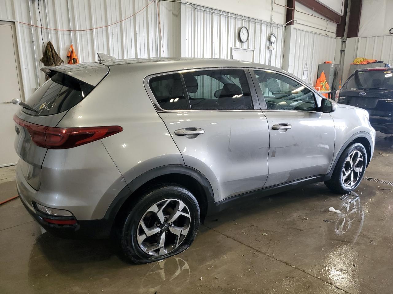 Photo 2 VIN: KNDPMCAC7L7762945 - KIA SPORTAGE 