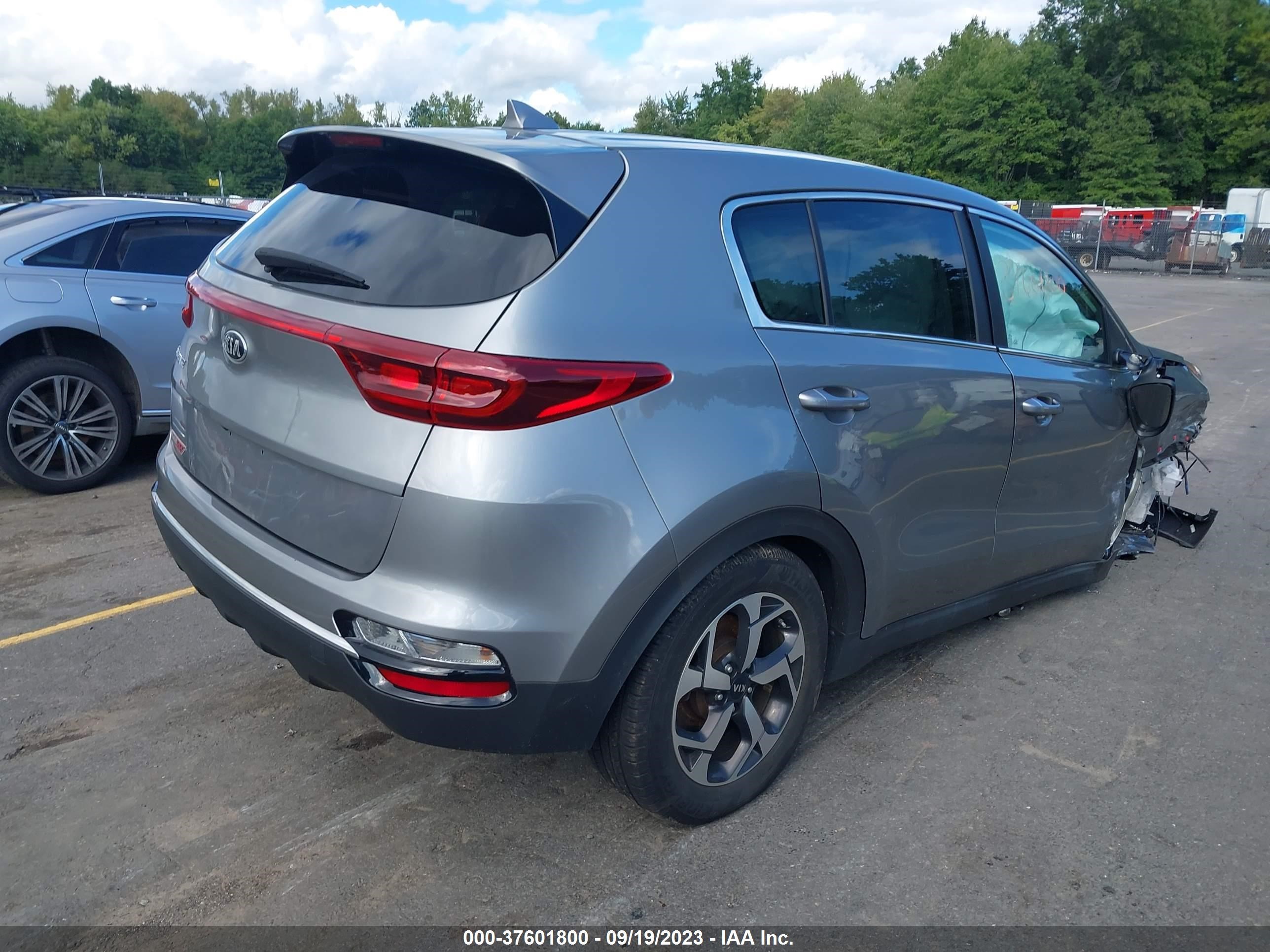 Photo 3 VIN: KNDPMCAC7M7913610 - KIA SPORTAGE 