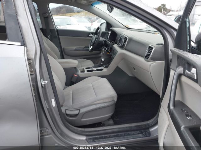 Photo 4 VIN: KNDPMCAC9H7194883 - KIA SPORTAGE 