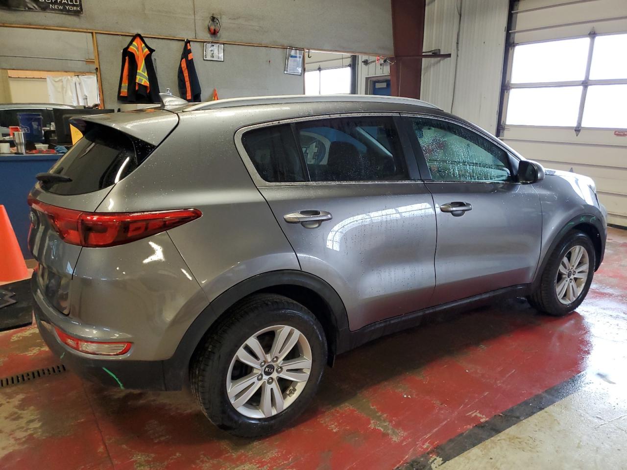 Photo 2 VIN: KNDPMCAC9H7270876 - KIA SPORTAGE 