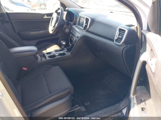 Photo 4 VIN: KNDPMCAC9J7407806 - KIA SPORTAGE 