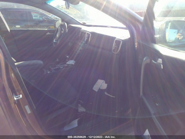 Photo 4 VIN: KNDPMCAC9K7607201 - KIA SPORTAGE 