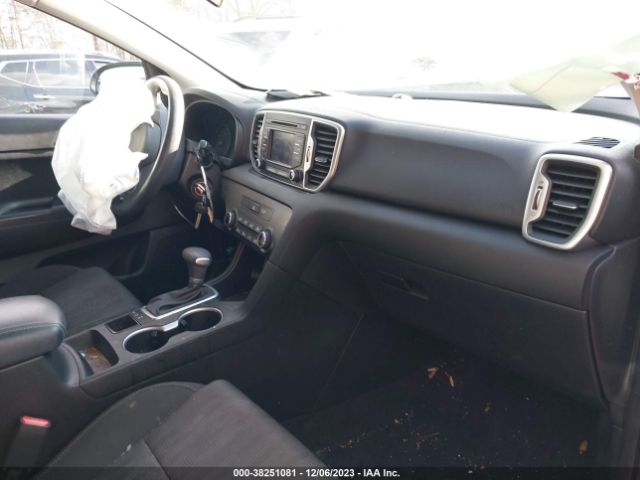 Photo 4 VIN: KNDPMCACXH7221167 - KIA SPORTAGE 