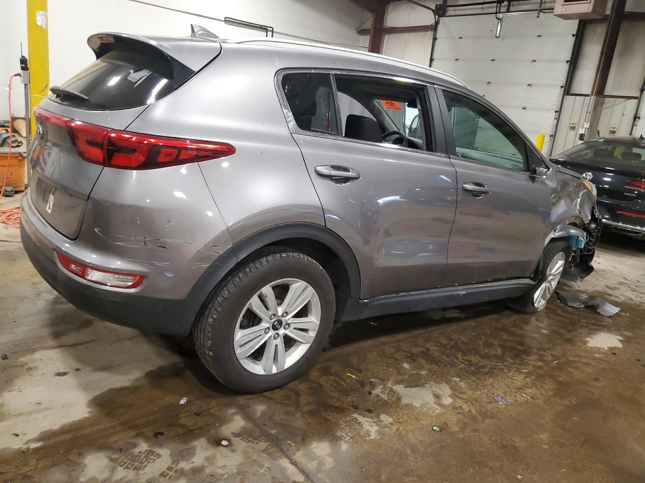 Photo 2 VIN: KNDPMCACXJ7394337 - KIA SPORTAGE 