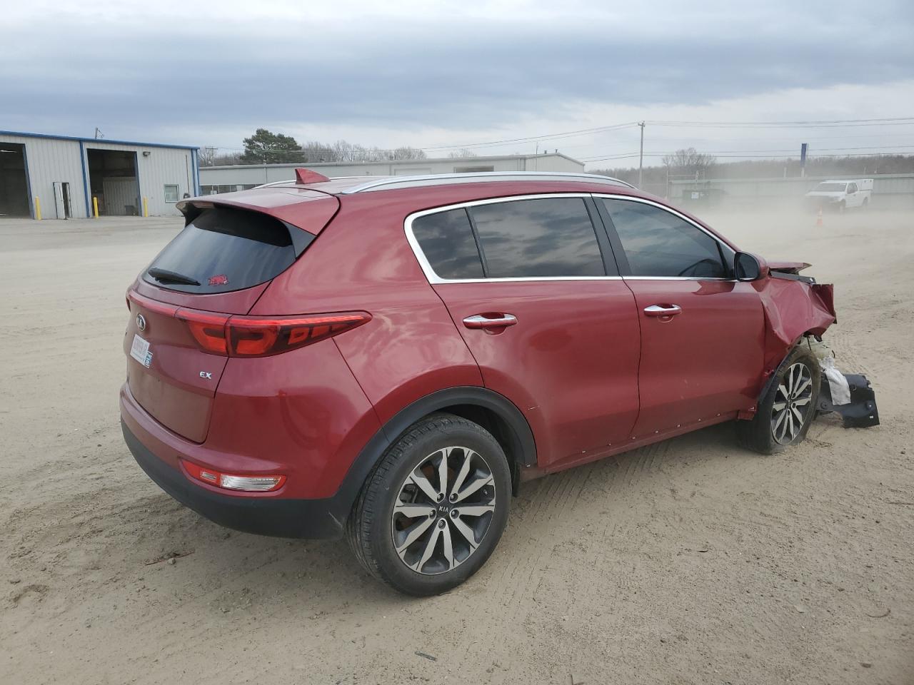 Photo 2 VIN: KNDPN3AC4H7085681 - KIA SPORTAGE 