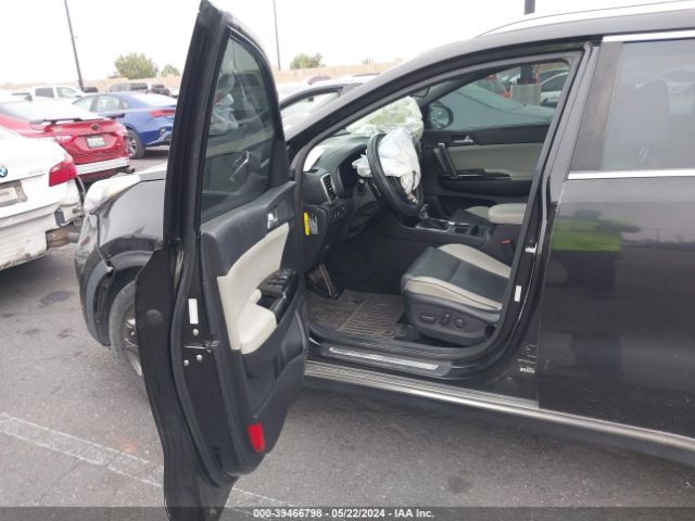 Photo 4 VIN: KNDPN3AC5J7468695 - KIA SPORTAGE 