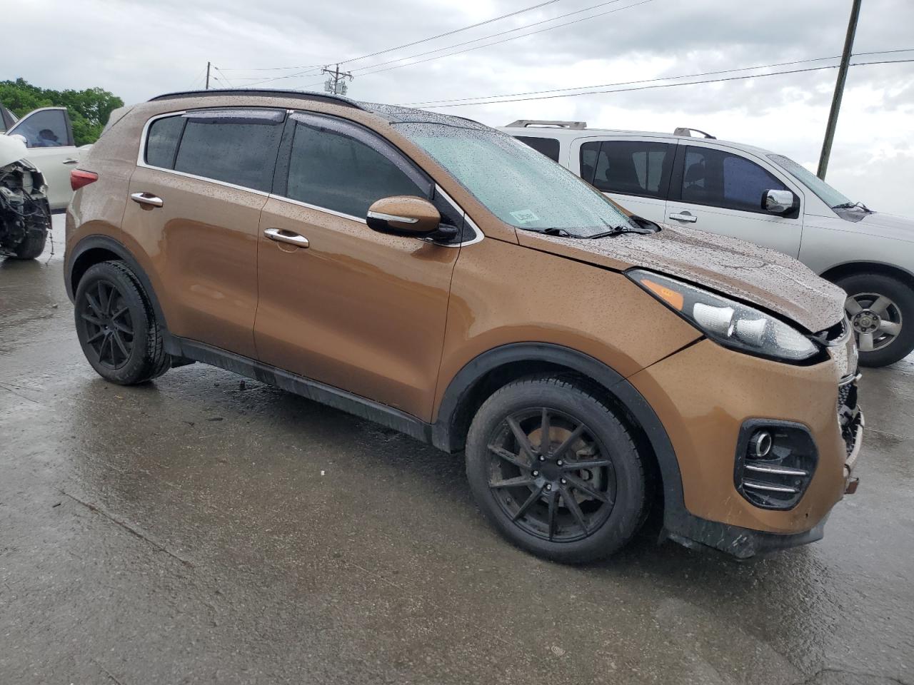 Photo 3 VIN: KNDPN3ACXK7569216 - KIA SPORTAGE 