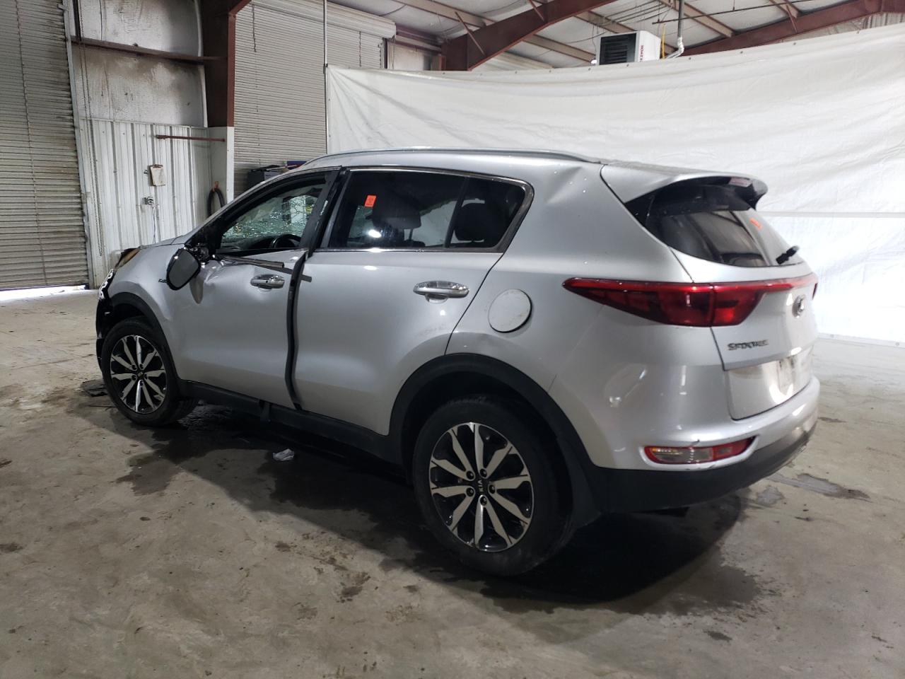 Photo 1 VIN: KNDPNCAC2J7389095 - KIA SPORTAGE 