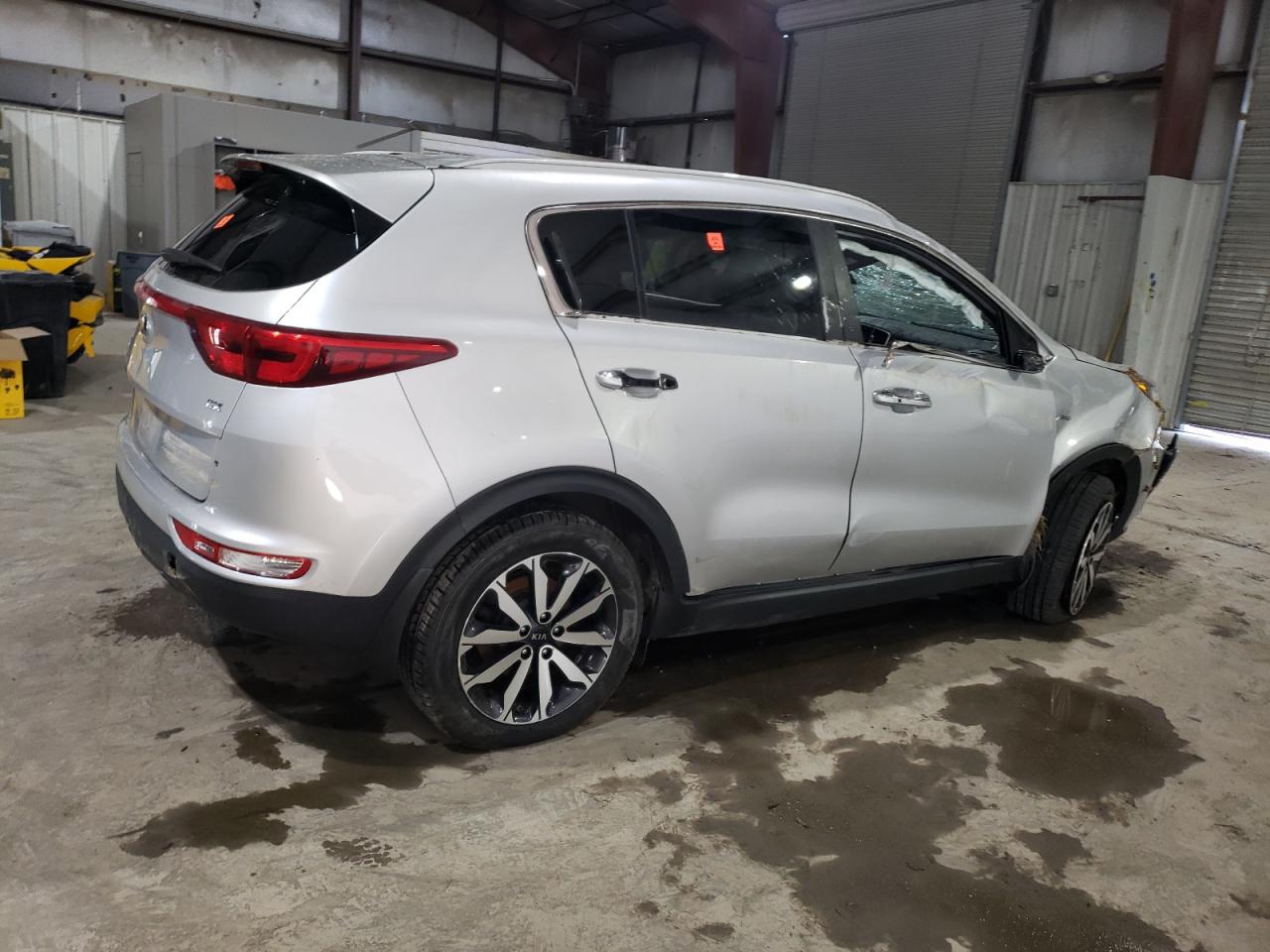 Photo 2 VIN: KNDPNCAC2J7389095 - KIA SPORTAGE 