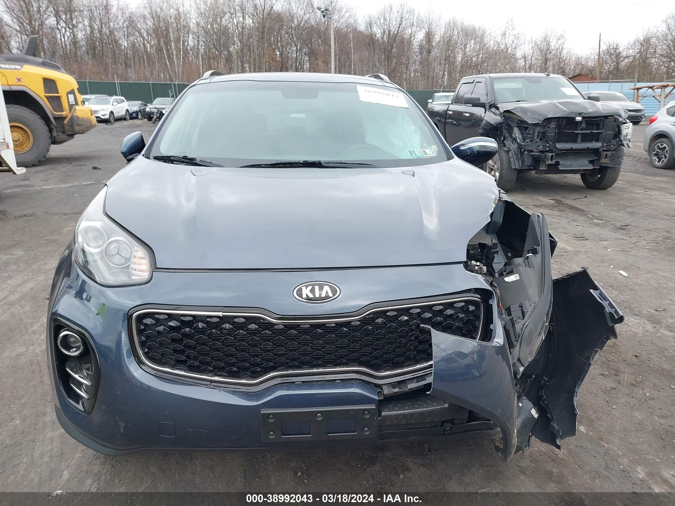 Photo 11 VIN: KNDPNCAC3J7428258 - KIA SPORTAGE 