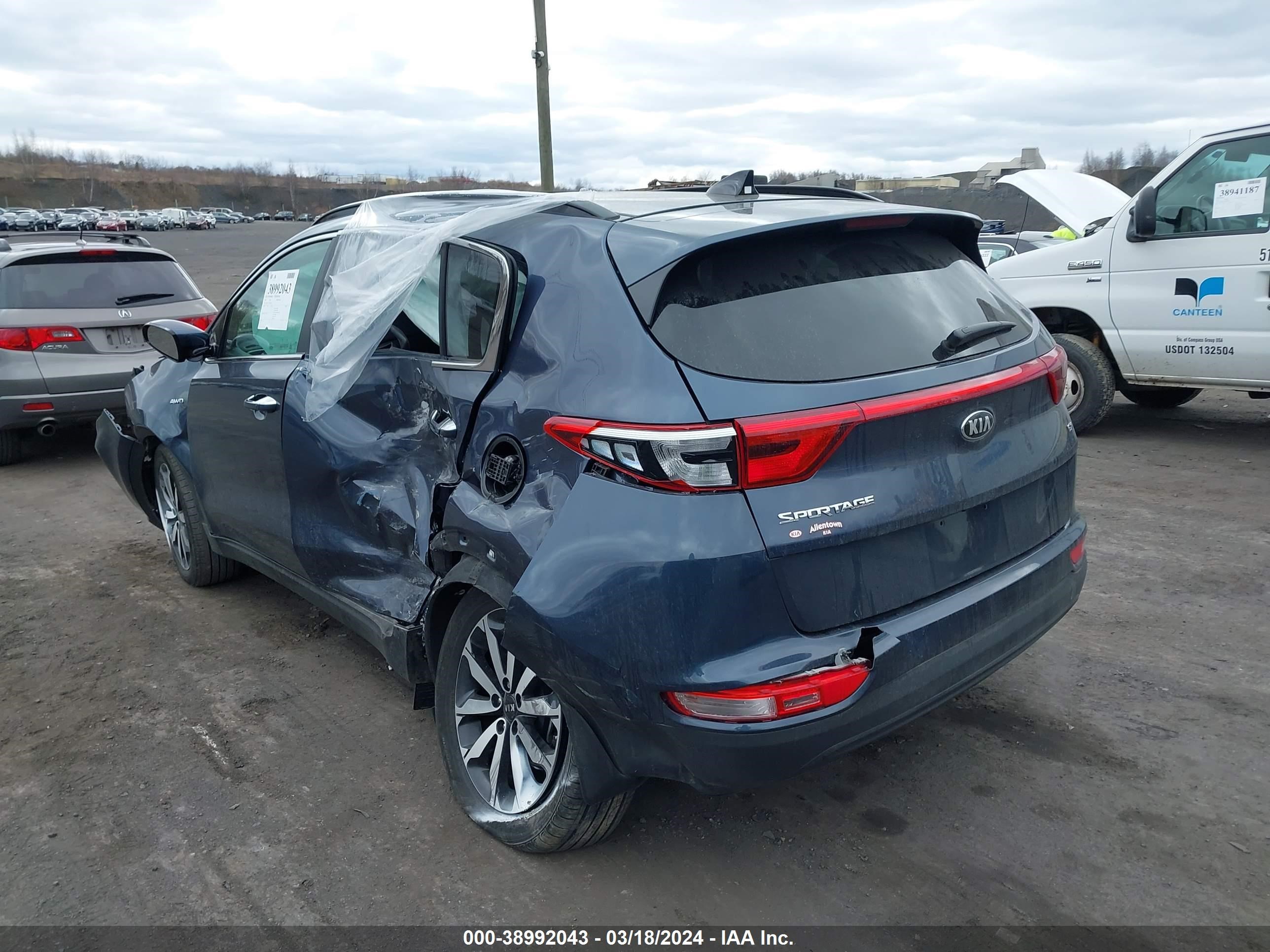 Photo 2 VIN: KNDPNCAC3J7428258 - KIA SPORTAGE 