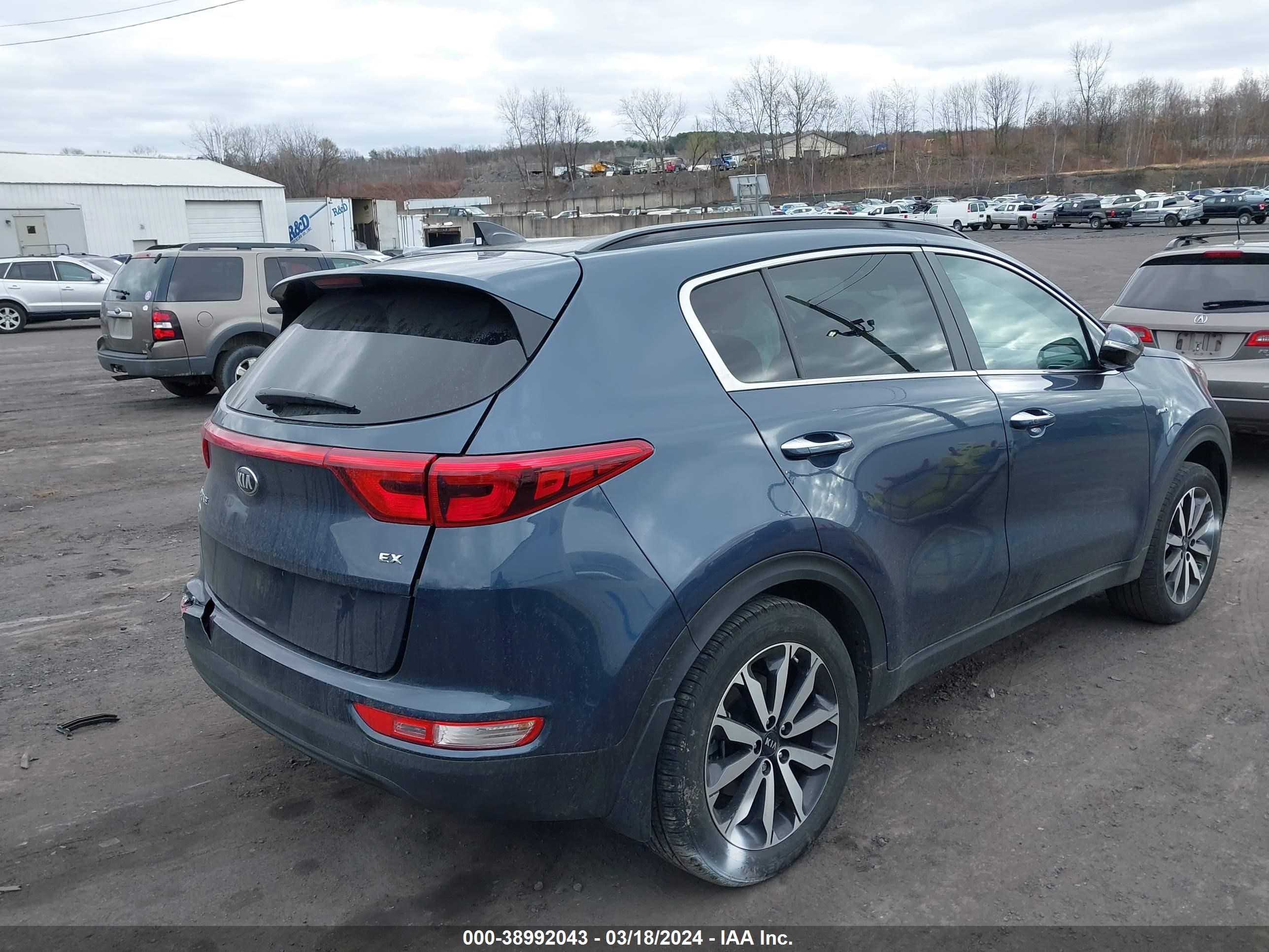 Photo 3 VIN: KNDPNCAC3J7428258 - KIA SPORTAGE 