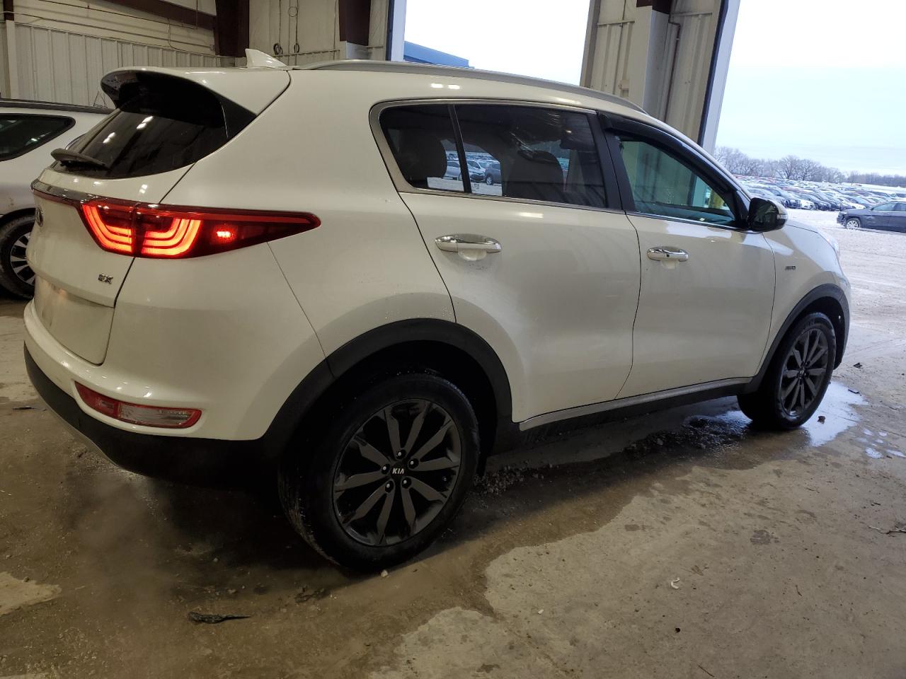 Photo 2 VIN: KNDPNCAC7J7451669 - KIA SPORTAGE 