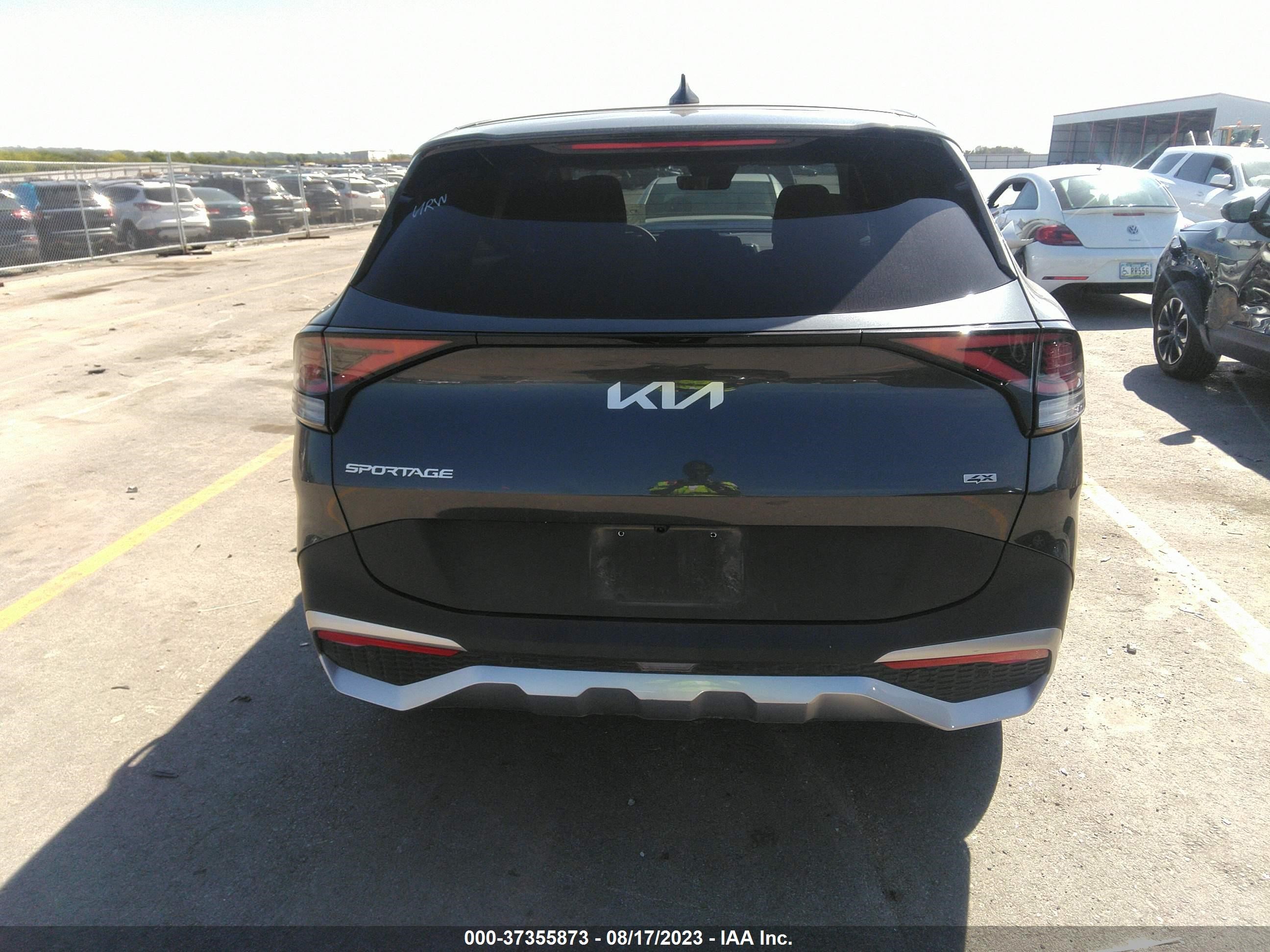 Photo 15 VIN: KNDPUCAF3P7085084 - KIA SPORTAGE 