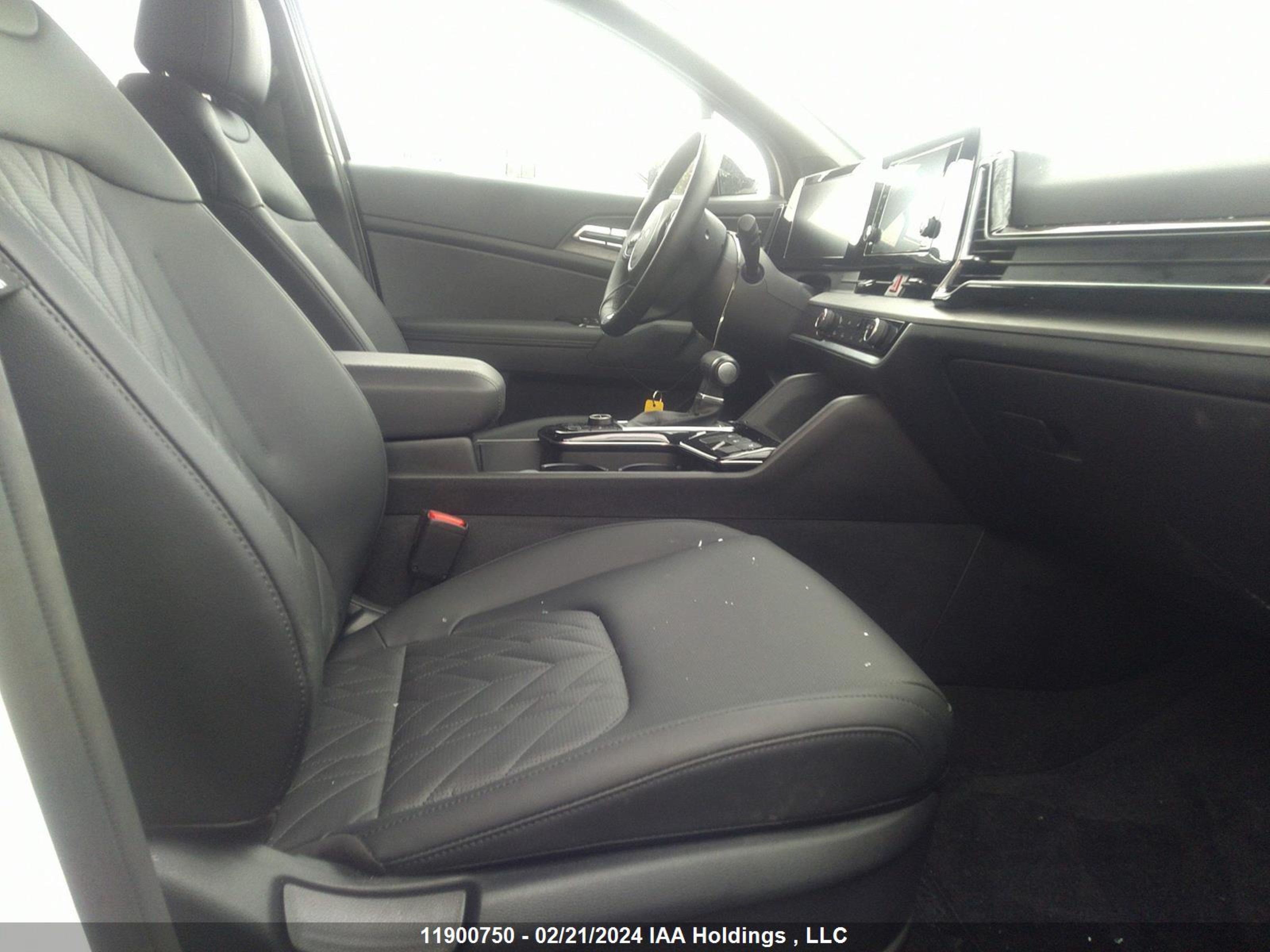 Photo 4 VIN: KNDPUCDF9R7221121 - KIA SPORTAGE 