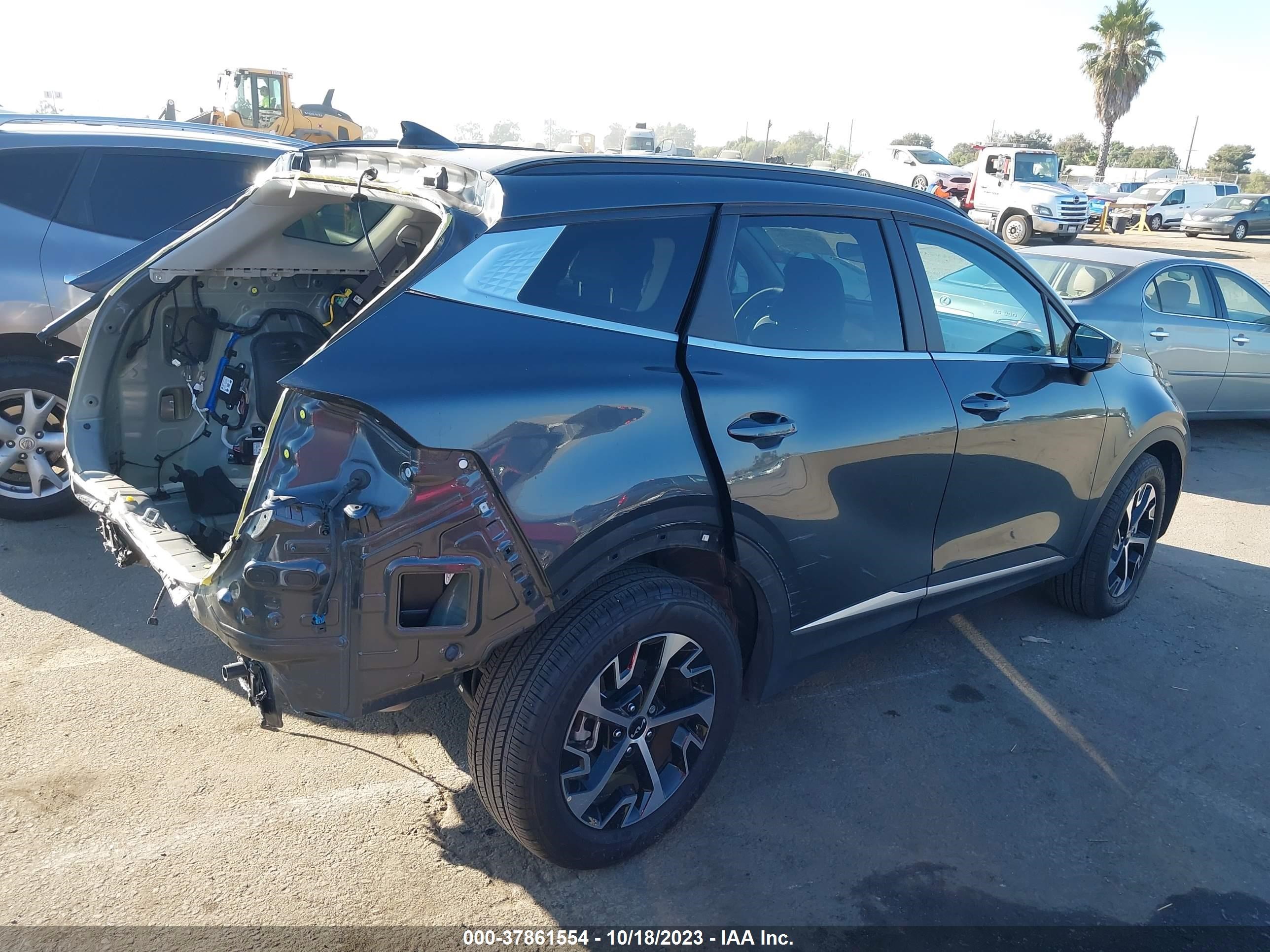 Photo 3 VIN: KNDPVCAG1P7021065 - KIA SPORTAGE 