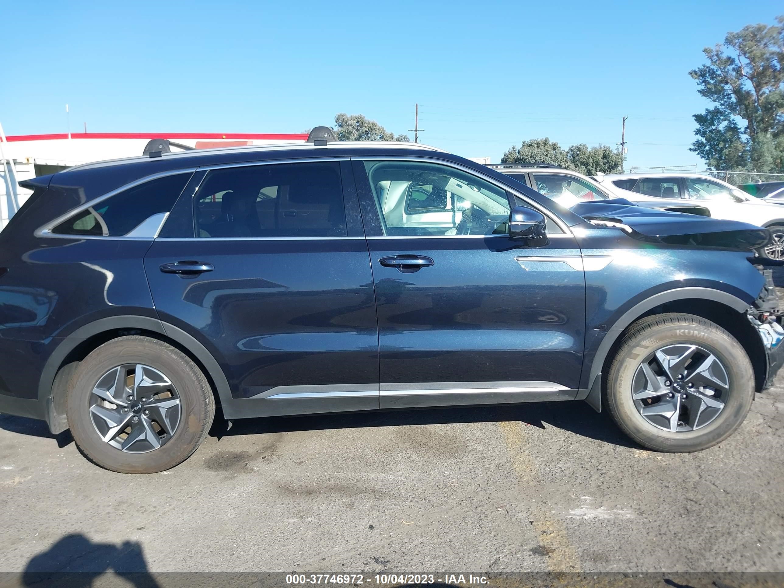 Photo 13 VIN: KNDRG4LG0N5084530 - KIA SORENTO 