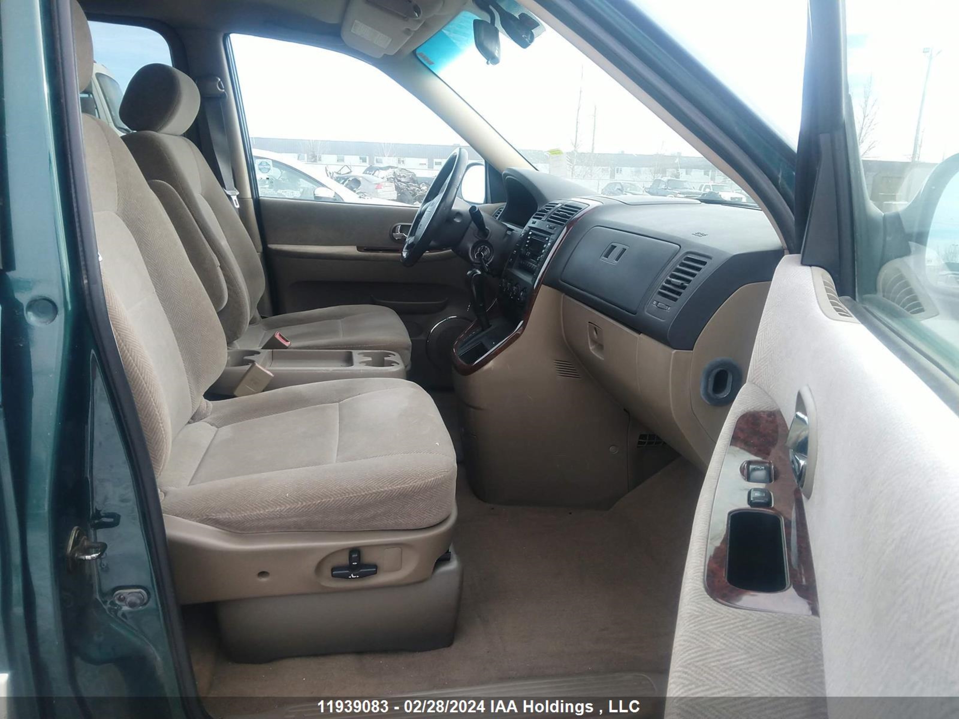 Photo 4 VIN: KNDUP131036355470 - KIA SEDONA 