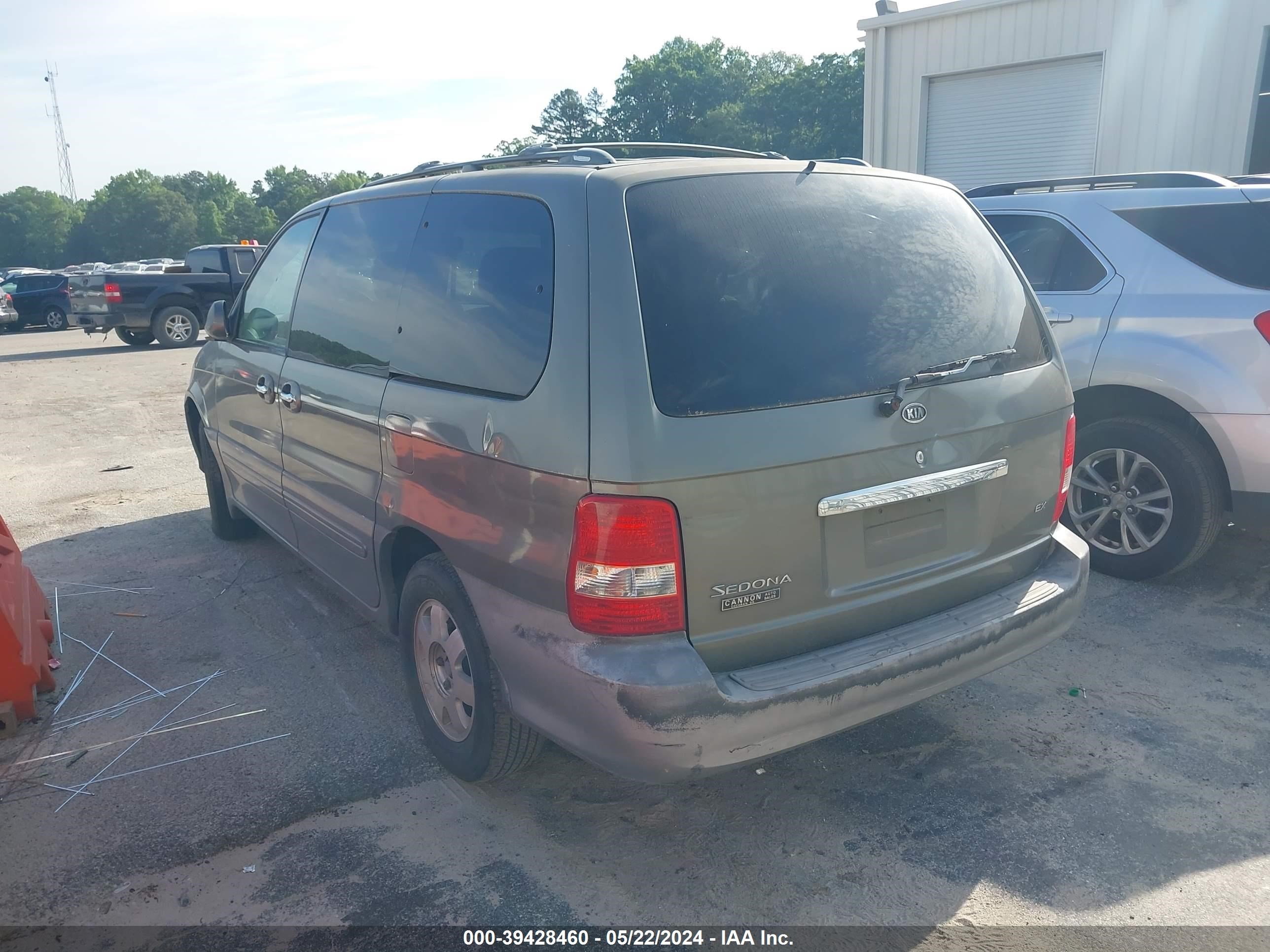 Photo 2 VIN: KNDUP131136452242 - KIA SEDONA 