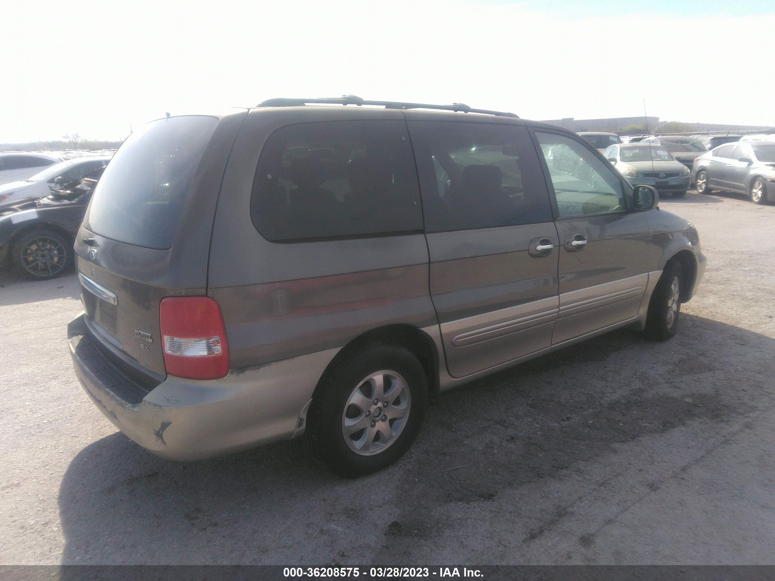 Photo 3 VIN: KNDUP131446531910 - KIA SEDONA 