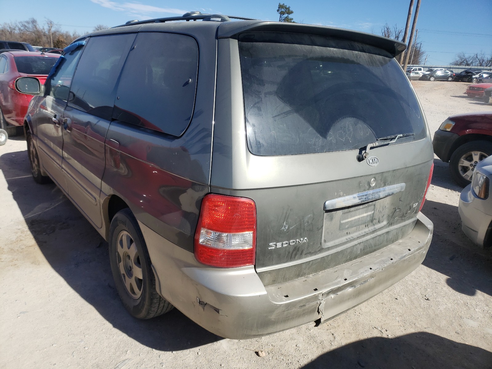 Photo 2 VIN: KNDUP131X36466611 - KIA SEDONA EX 