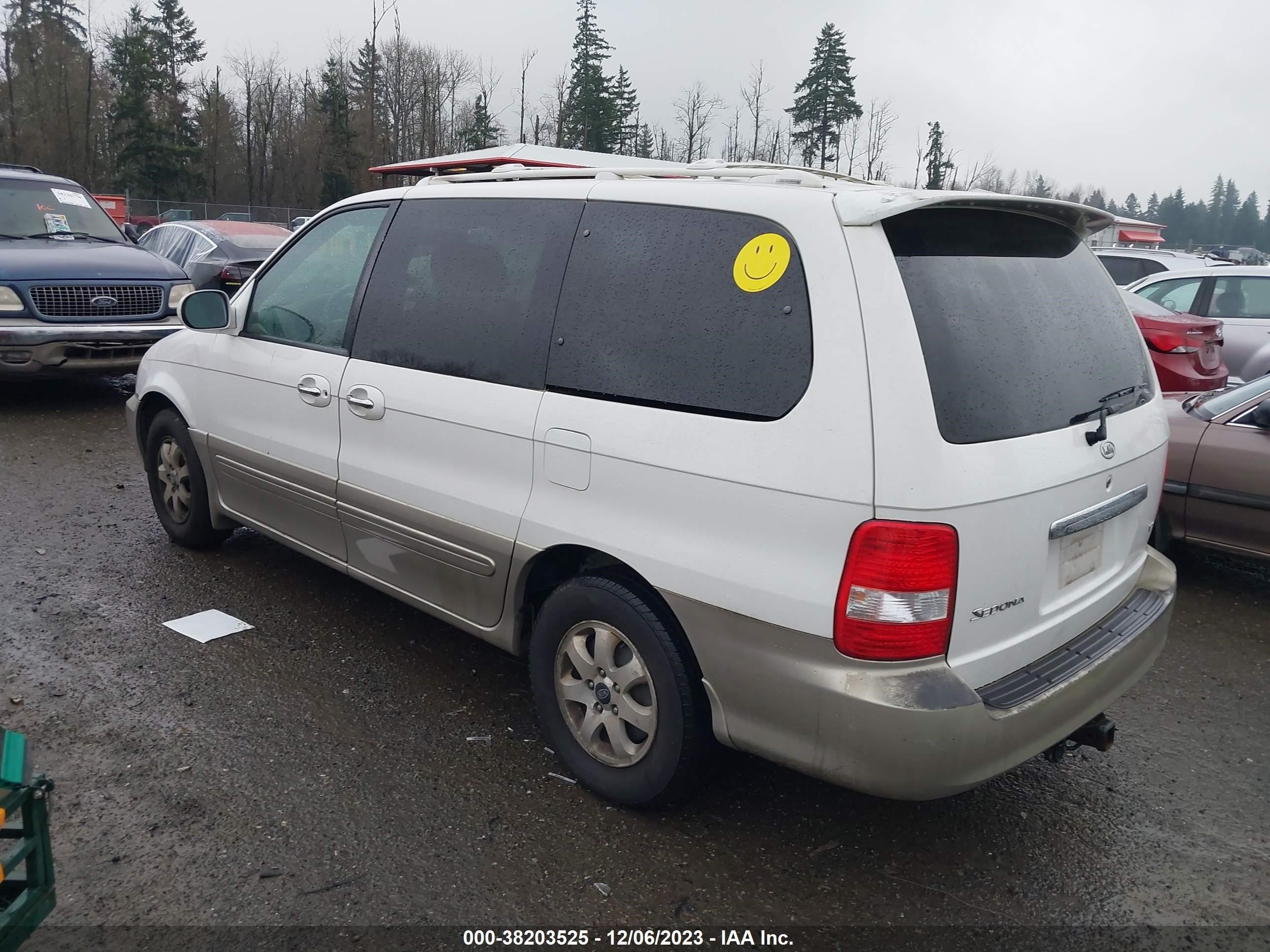 Photo 2 VIN: KNDUP132156708777 - KIA SEDONA 