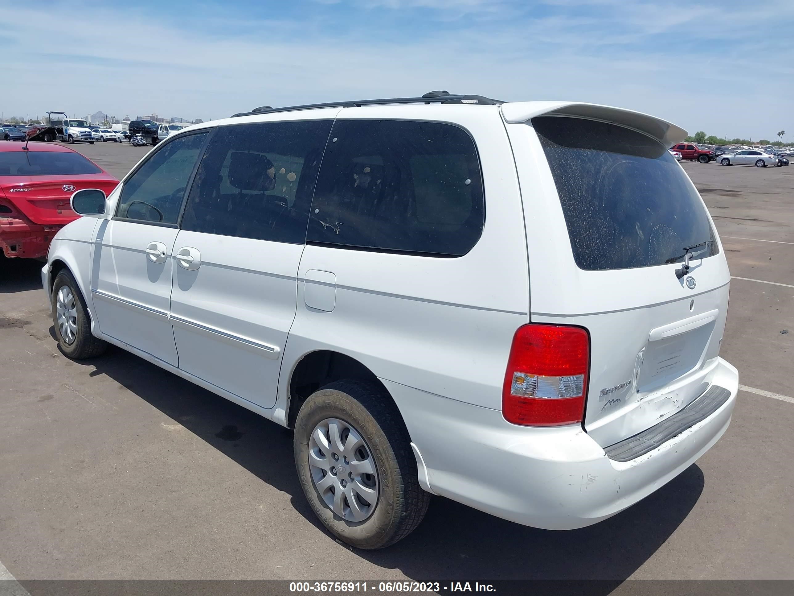 Photo 2 VIN: KNDUP132256696039 - KIA SEDONA 