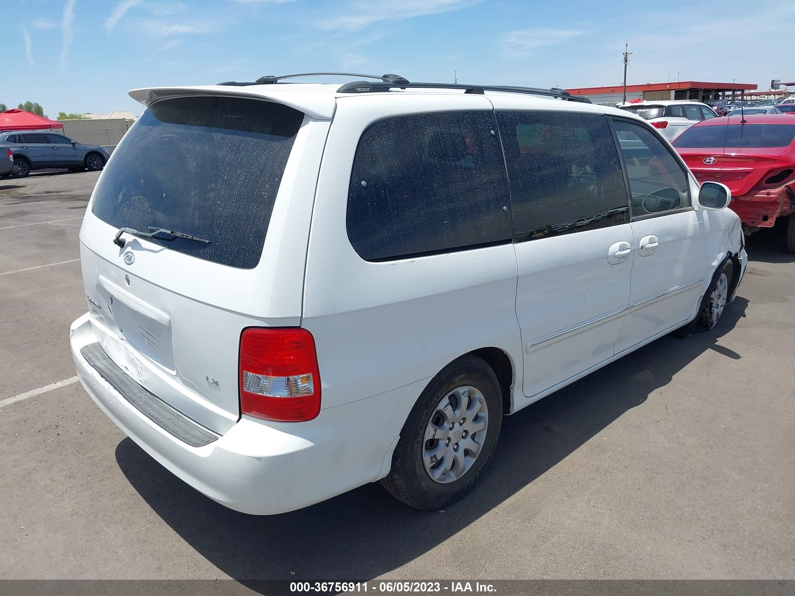 Photo 3 VIN: KNDUP132256696039 - KIA SEDONA 