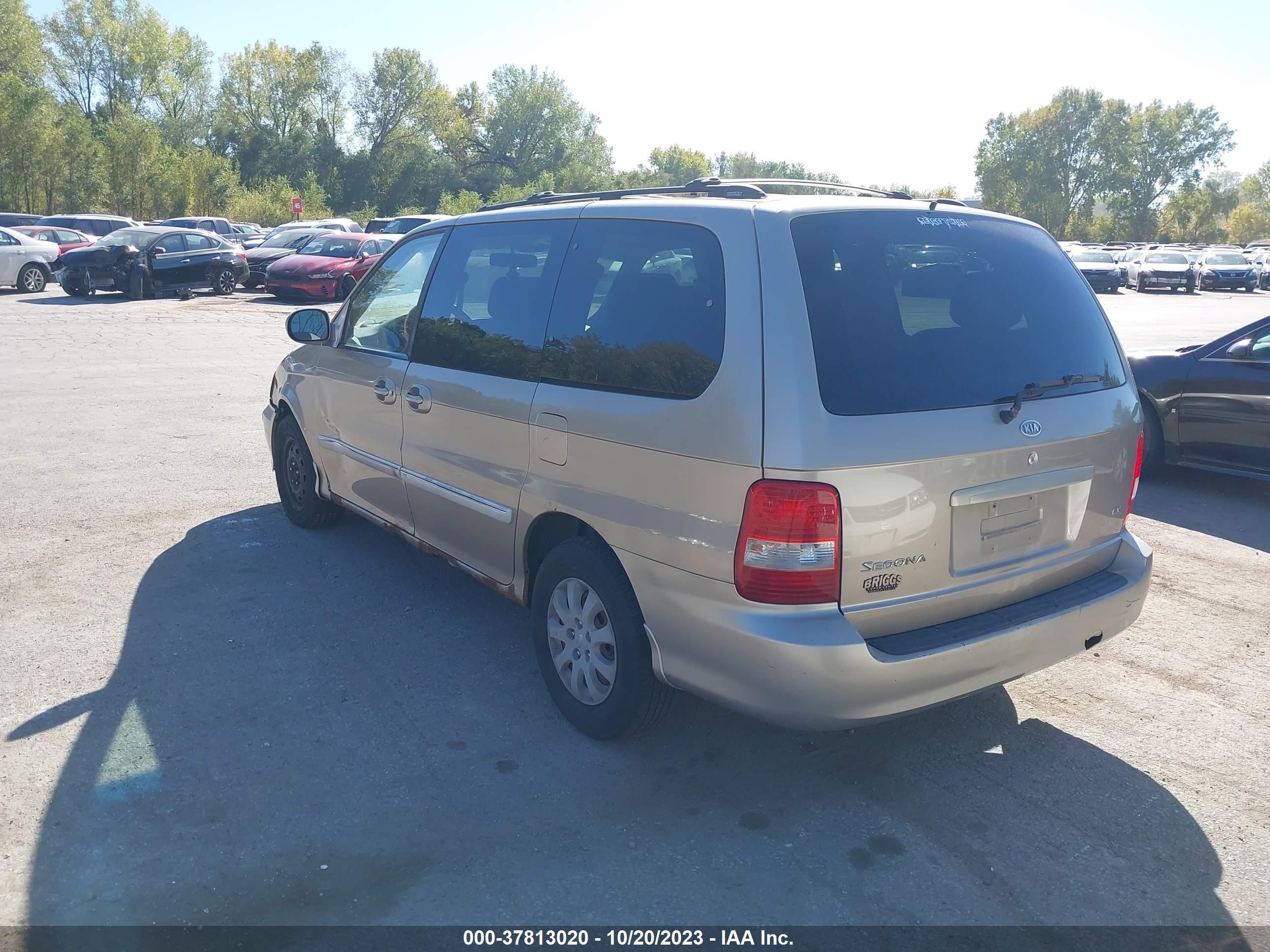 Photo 2 VIN: KNDUP132556673855 - KIA SEDONA 