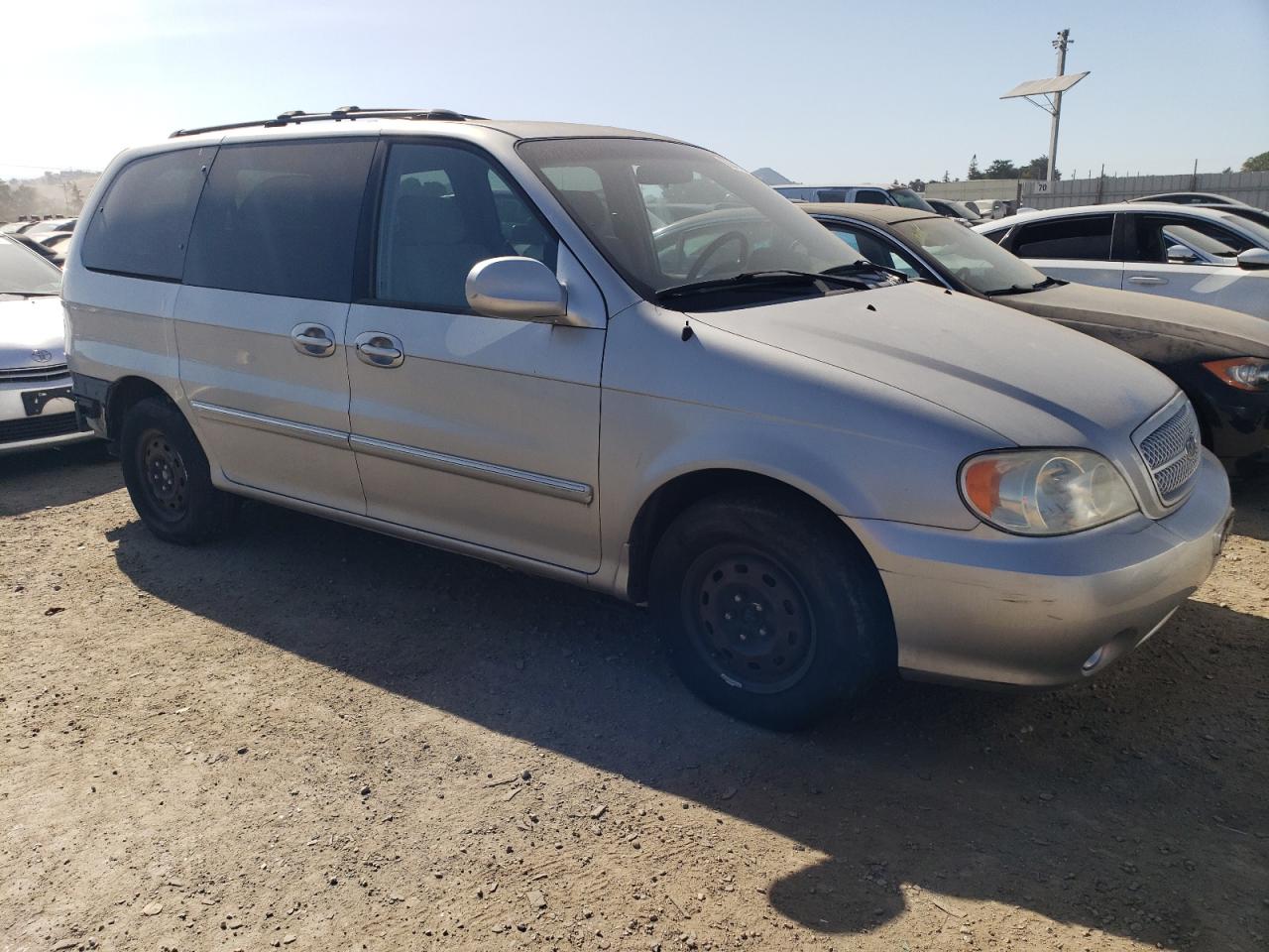 Photo 3 VIN: KNDUP132956729960 - KIA SEDONA 