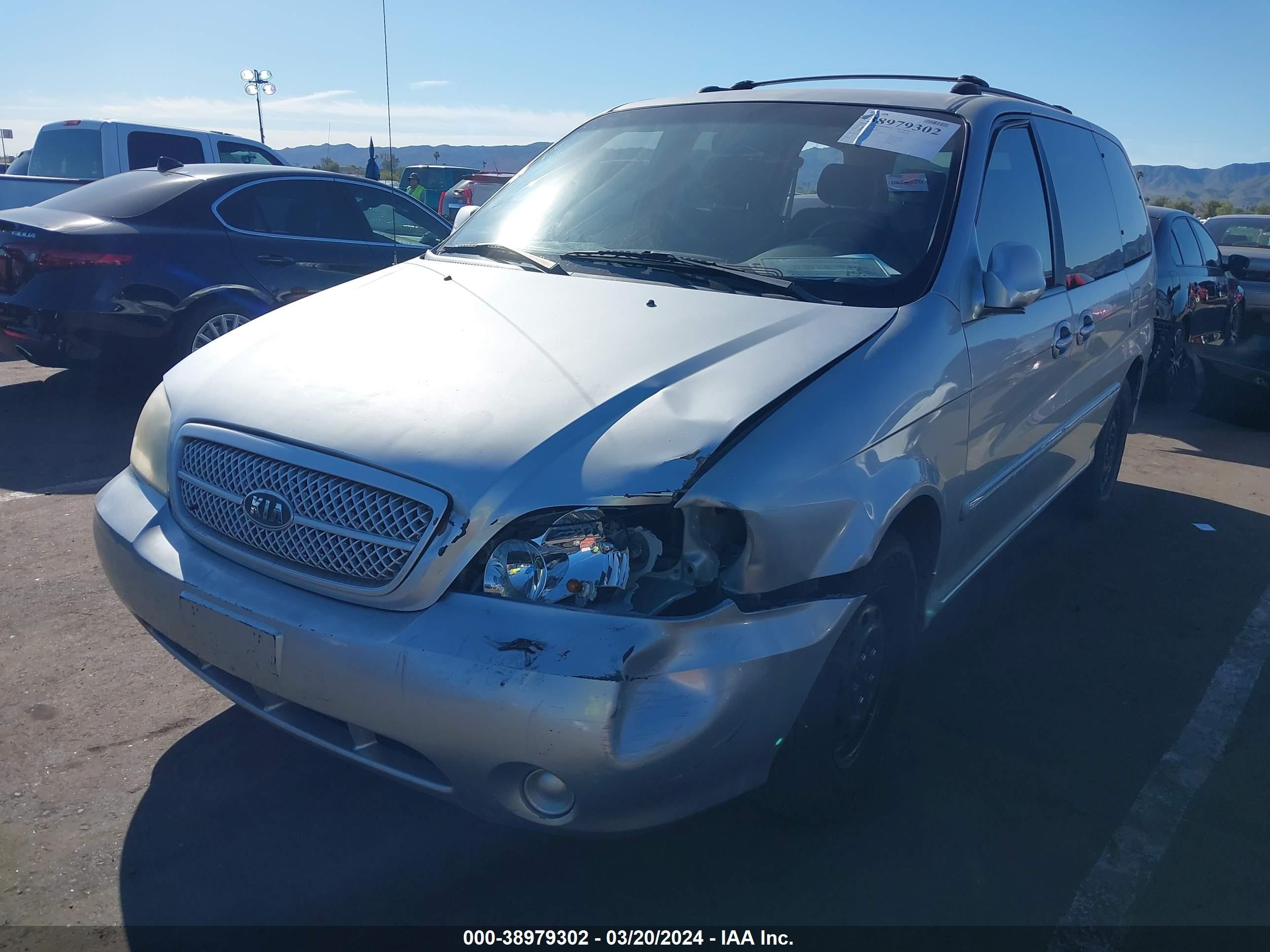 Photo 5 VIN: KNDUP132956755958 - KIA SEDONA 