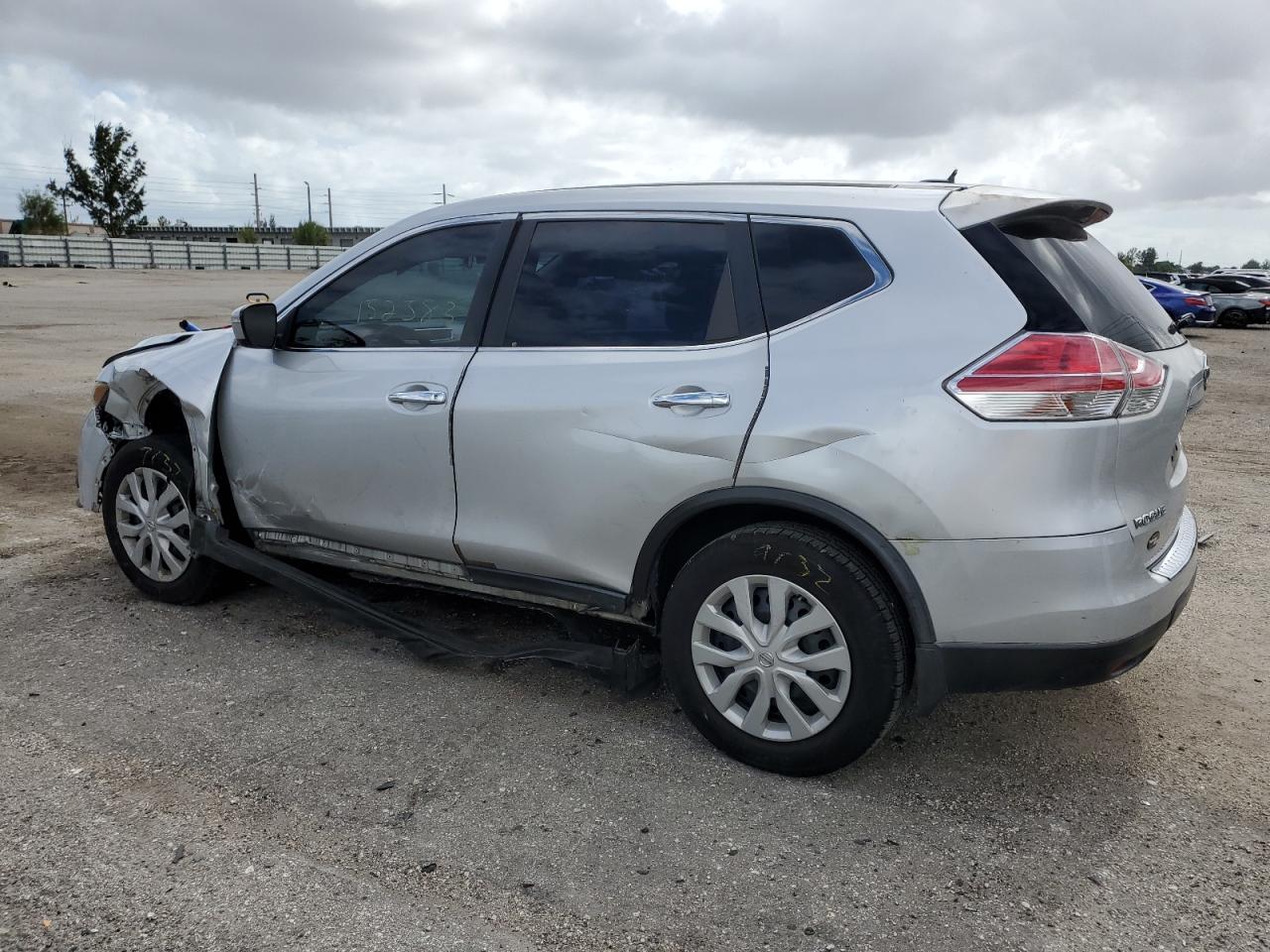 Photo 1 VIN: KNMAT2MT0FP572634 - NISSAN ROGUE 