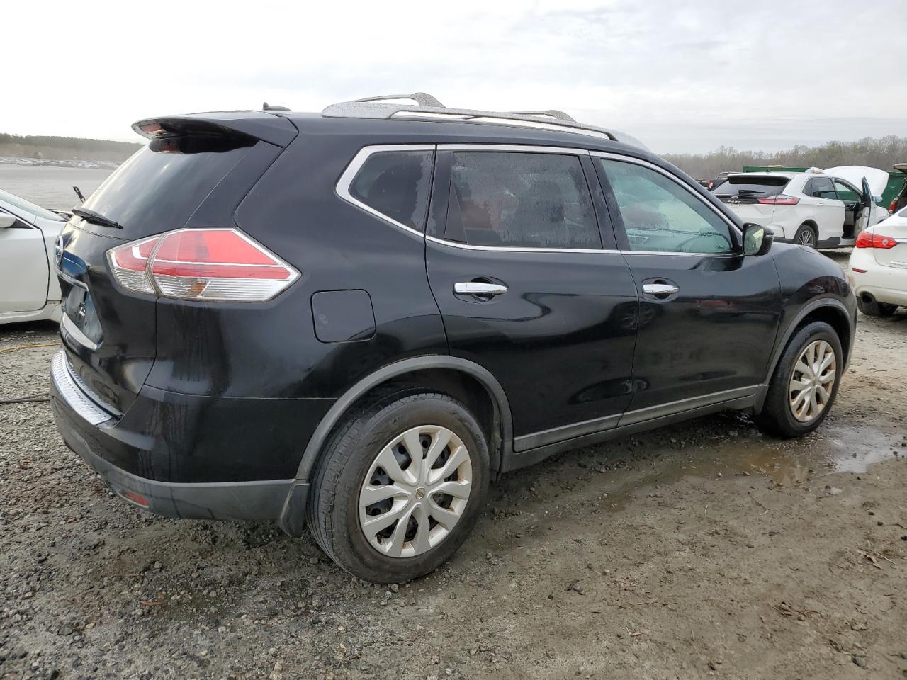 Photo 2 VIN: KNMAT2MT0GP658317 - NISSAN ROGUE 